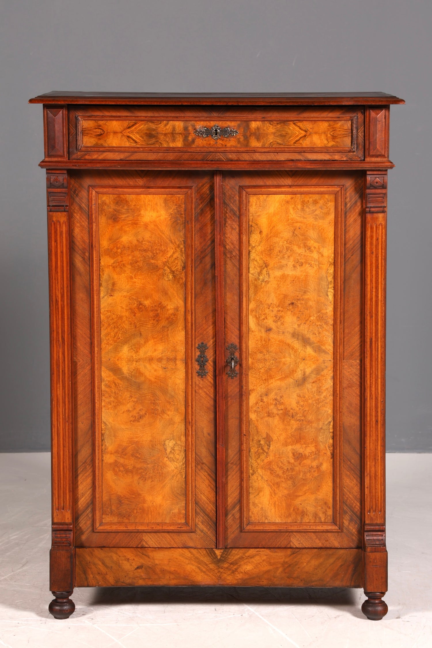 G359 Finish Traumhaftes Gründerzeit Vertiko Jugendstil Schrank Antik Highboard Kommode (Kopie)