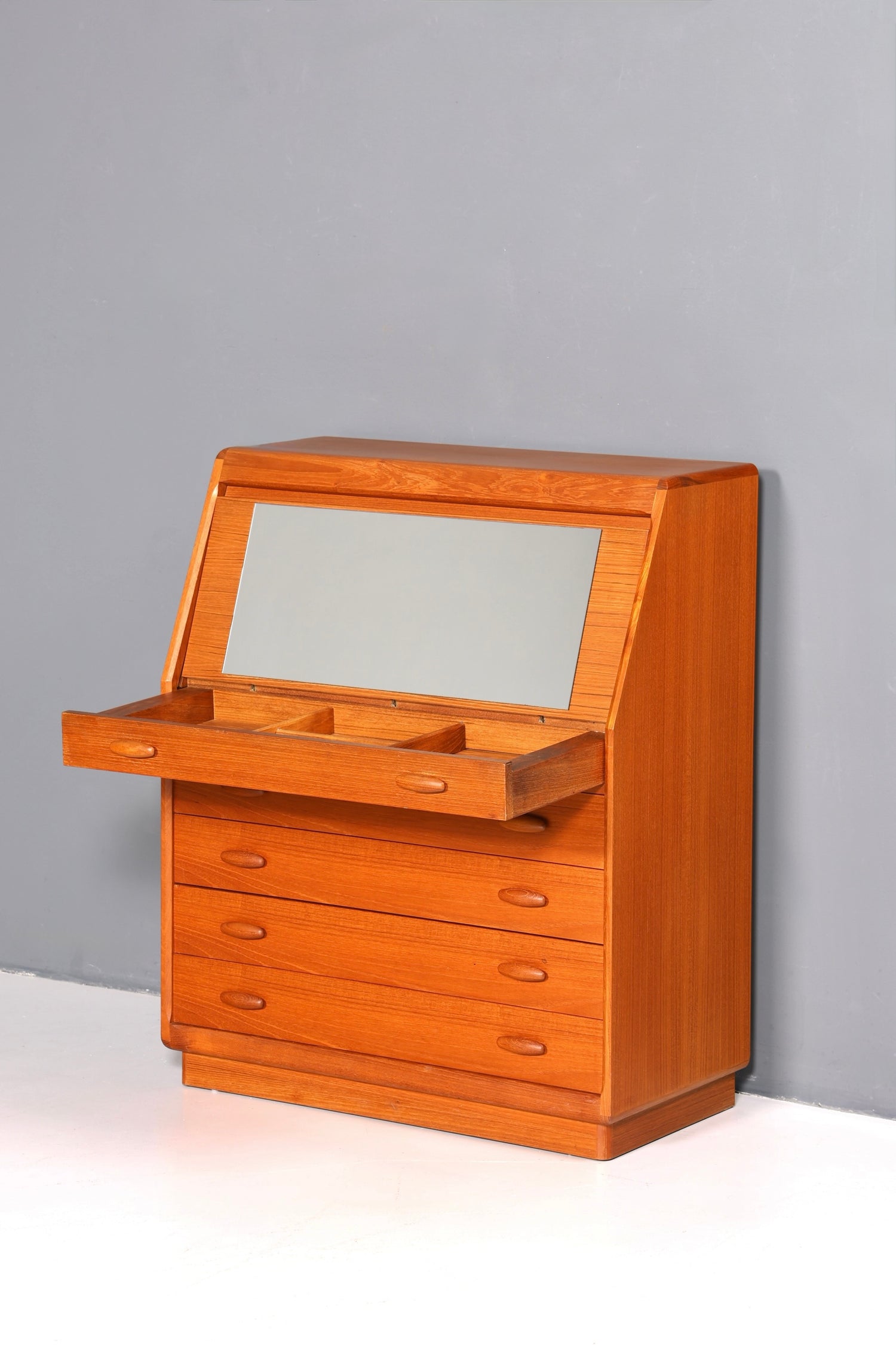 Elegant original Dyrlund secretary desk, mid-century design, teak wood chest of drawers, writing desk