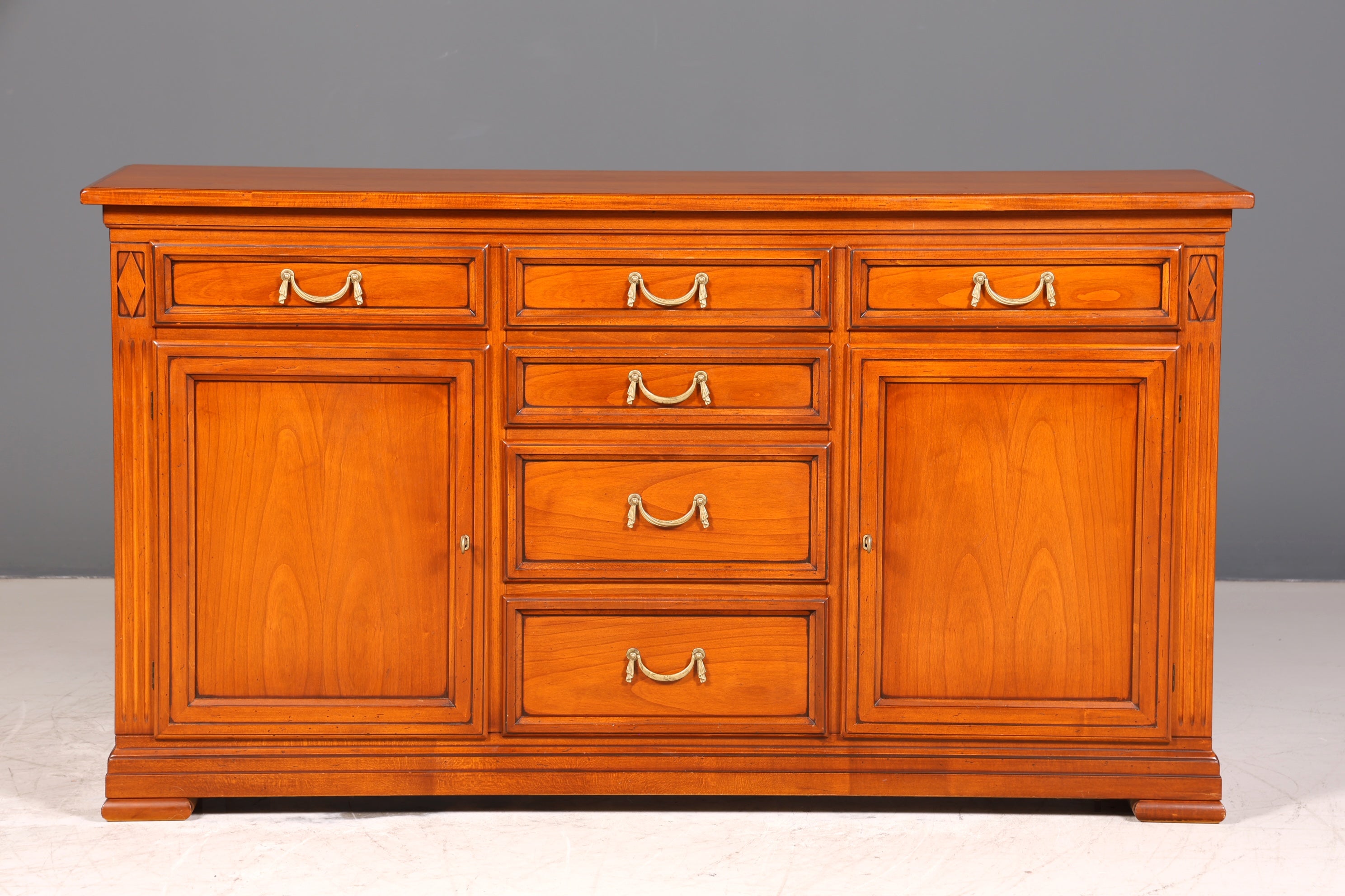 Stilvolles Original Selva Sideboard Antik Stil Villa Borghese Schrank Kommode Buffet Anrichte