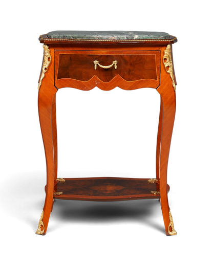 Hauptstadt Möblerei Louis XV Beistelltisch aus Holz mit Marmorplatte, Messingverzierungen und Intarsien im Barockstil