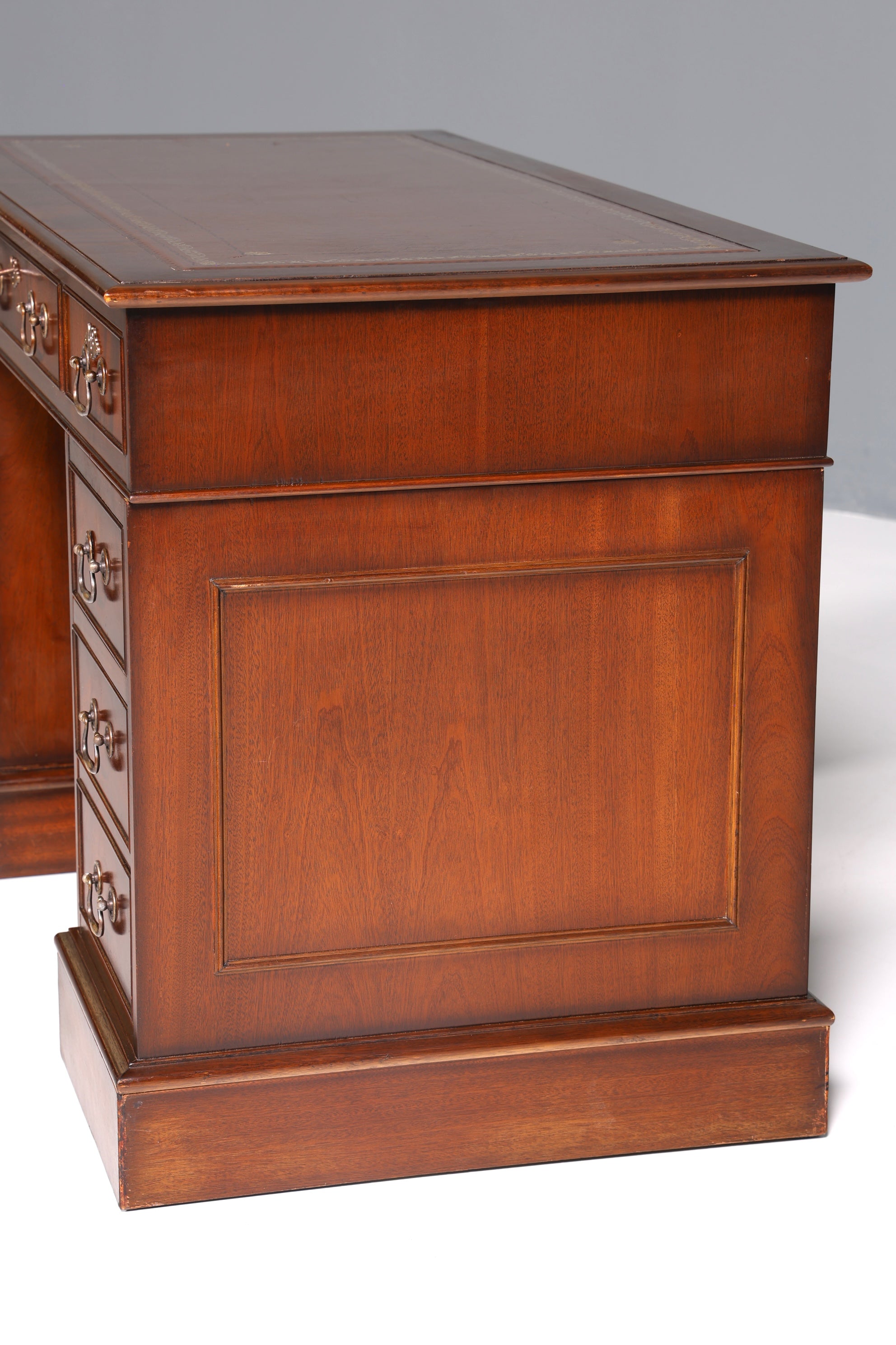 Wunderschöner Englischer Schreibtisch echt Lederauflage Bürotisch Antik Stil Office Desk