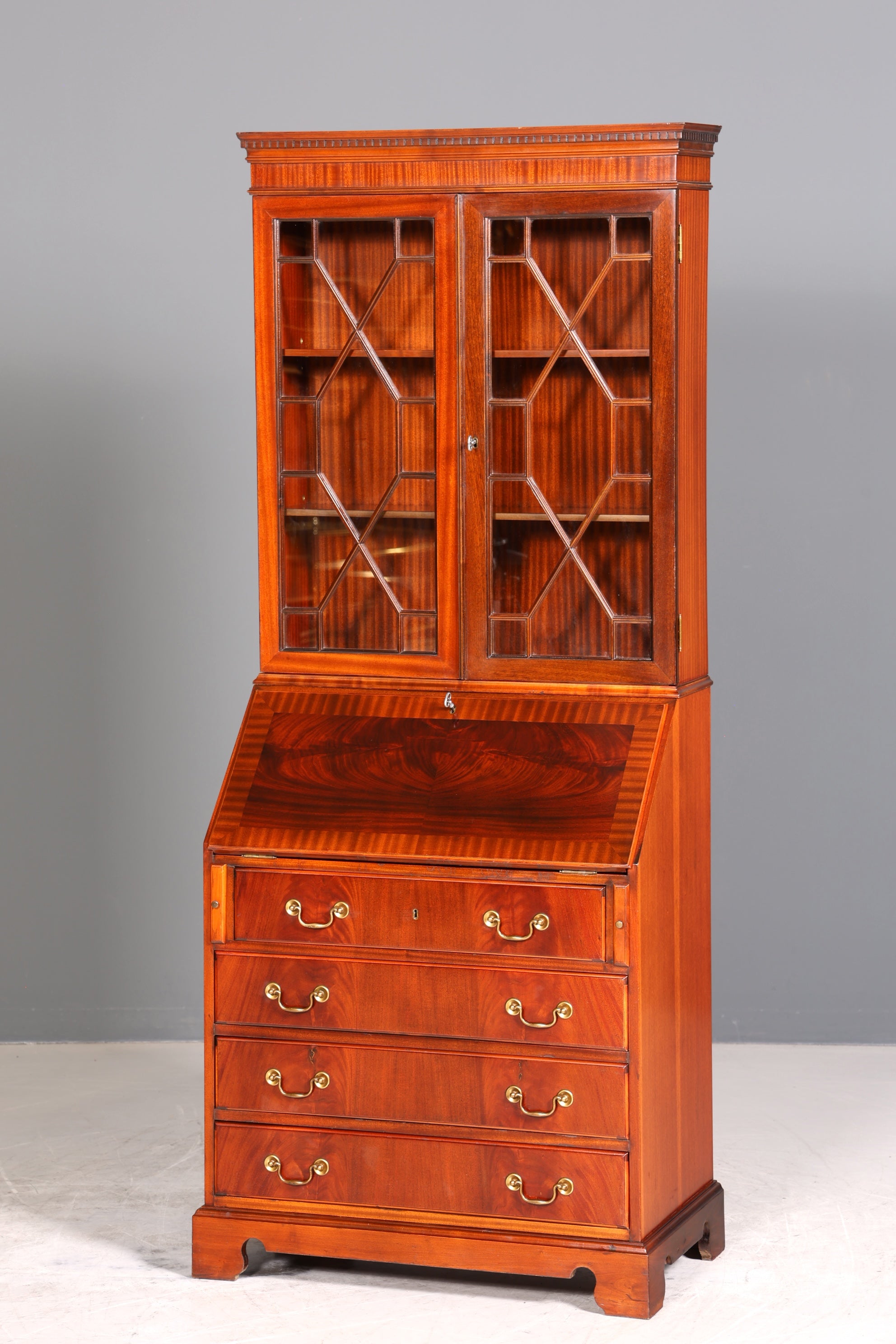 Stilvoller Englischer Sekretär Büro Aufsatzsekretär Antik 60s Vitrinen Schrank UK