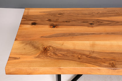 Wunderschöner Nussbaum Tisch 260cm-97cm Esszimmer Tisch Baumkanten Platte massiv Holz Küchentisch