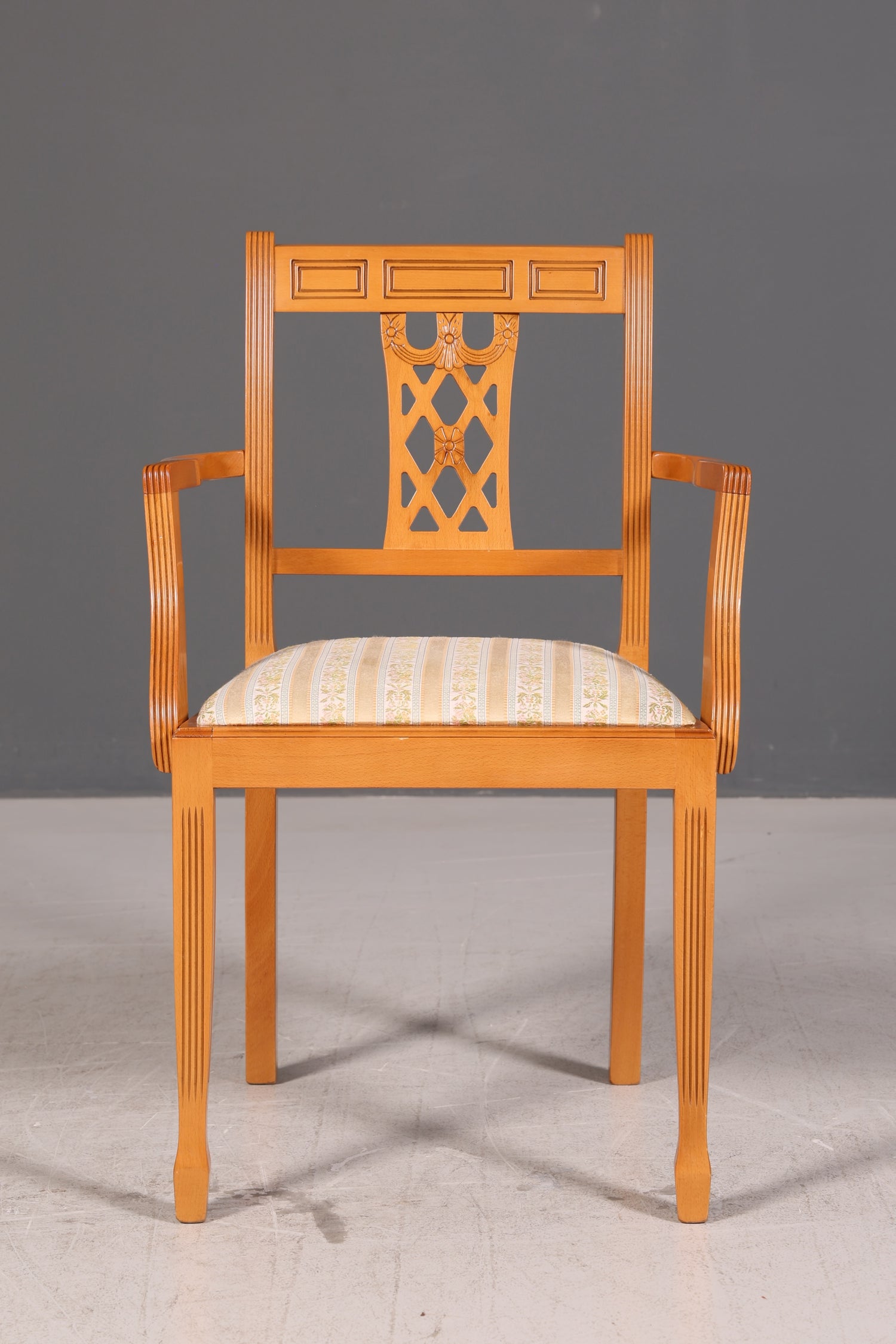 Wunderschöner Englischer Armlehnstuhl Sekretär Stuhl UK Polsterstuhl Antik Esszimmerstuhl 2 von 2