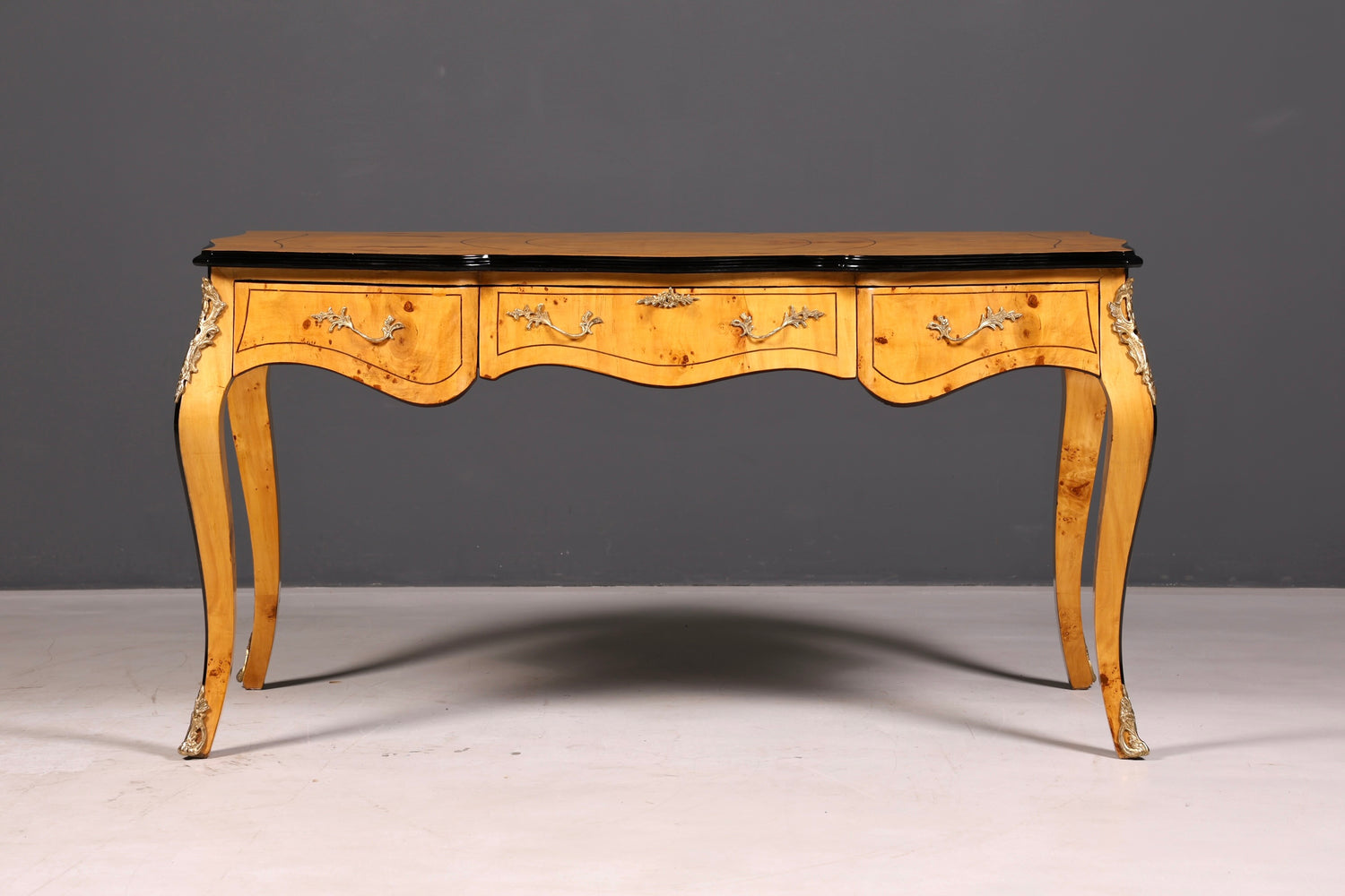 Beautiful Louis XV-style desk French office desk antique-style office table solid wood