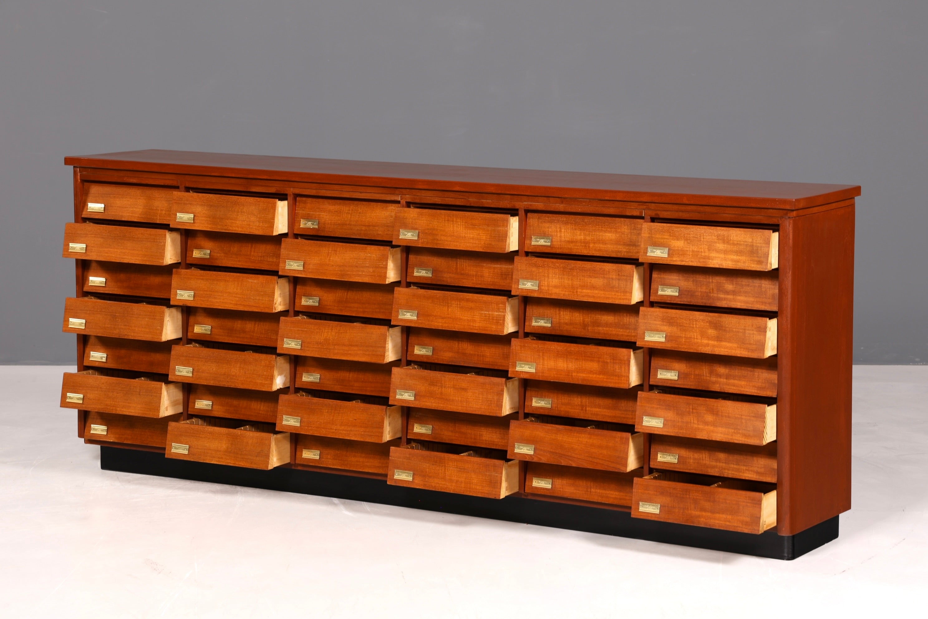 G113 Finish Wunderschöne Mid Century Kommode Vintage Bauhaus Apotheker Schrank Retro Schubladenkommode