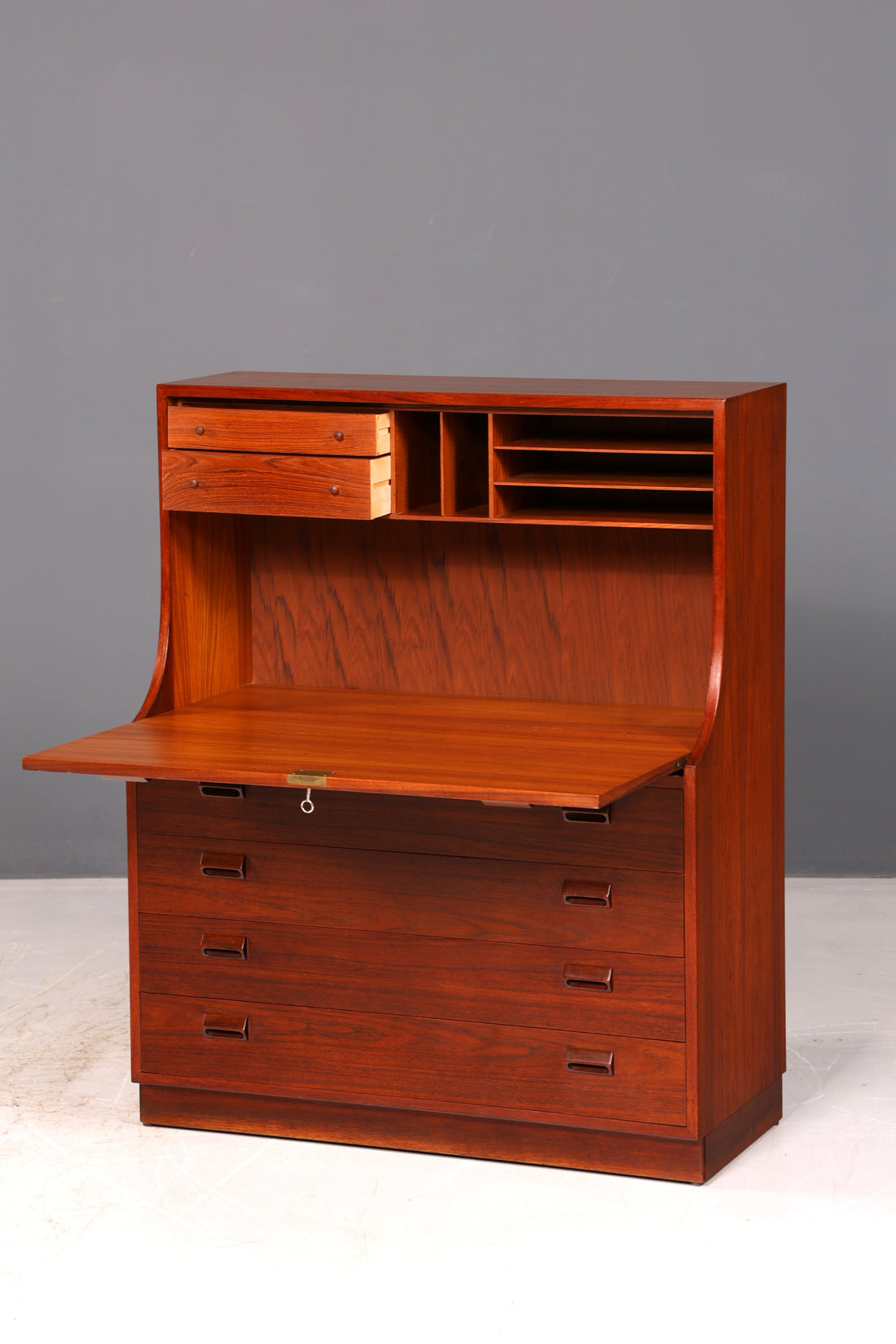 Beautiful Børge Mogensen Secretary Mid-Century Teak Vintage Writing Furniture Chest of Drawers Danish Design Secretary