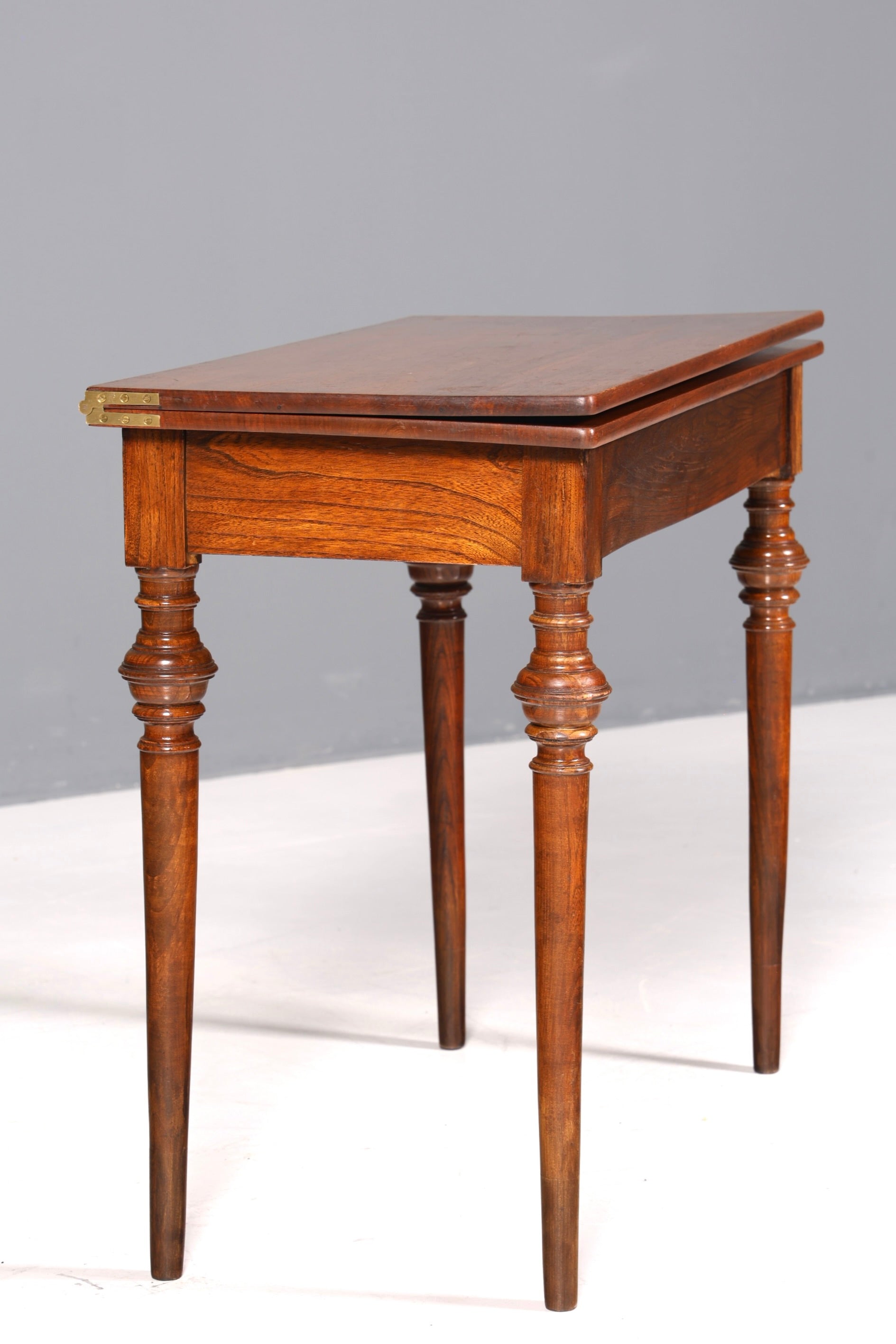 Dreamlike Gründerzeit-era table, fold-out console table, dining table, real wood, antique, game table, kitchen table