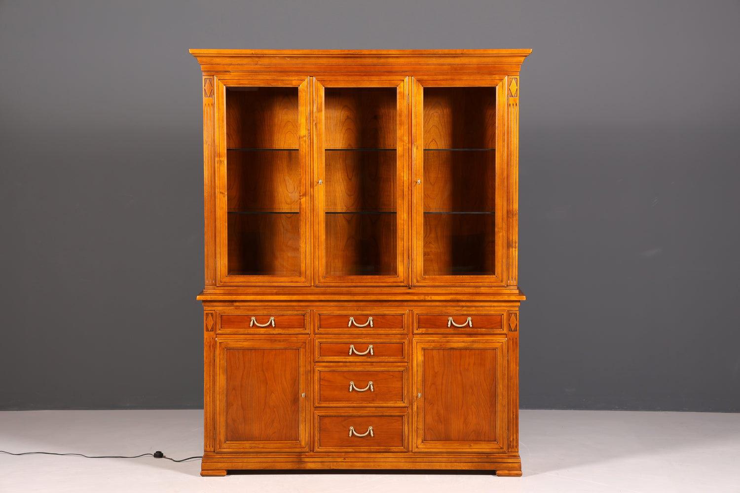 Traumhafte Original Selva Vitrine Antik Stil massiv Holz Buffet Villa Borghese Schrank Bibliothek