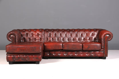 Wunderschönes seltenes Original Chesterfield Sofa mit Hocker 4- Sitzer echt Leder Oxblood Couch Englisch Eckcouch