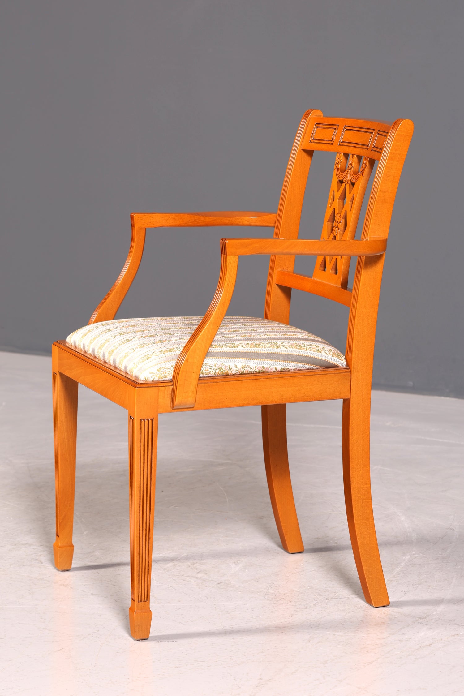 G058 Finish Wunderschöner Englischer Stuhl UK Küchenstuhl Antik Stil Sekretär Stuhl Polsterstuhl