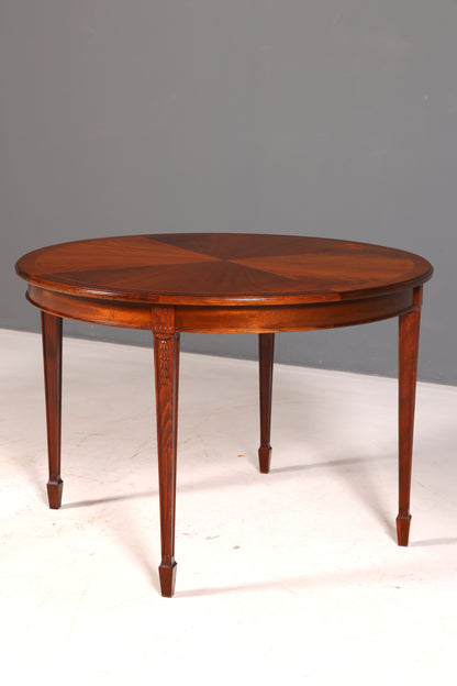 Beautiful English table, extendable dining table, antique mahogany, 1960s, kitchen table, oval