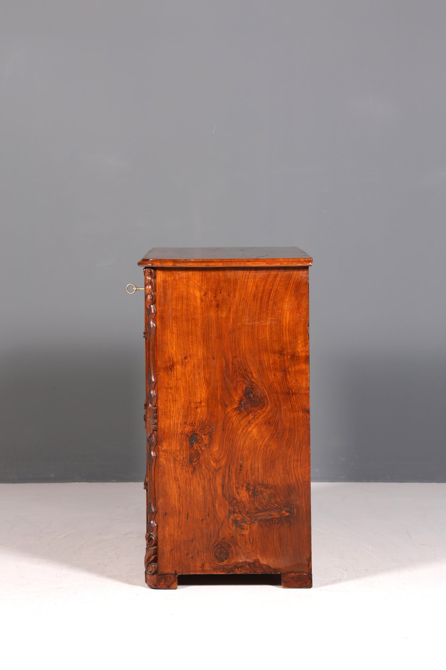 Edle Louis Philippe Kommode Nussbaum Gründerzeit Schubladenkommode um 1890