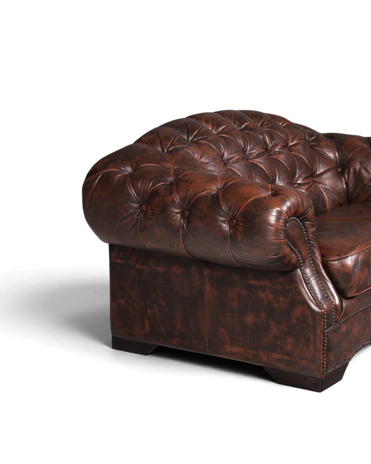 Hauptstadt Möblerei Chesterfield Centurion 2-Sitzer Sofa aus braunem Echtleder mit Knopfheftung und Ziernägeln
