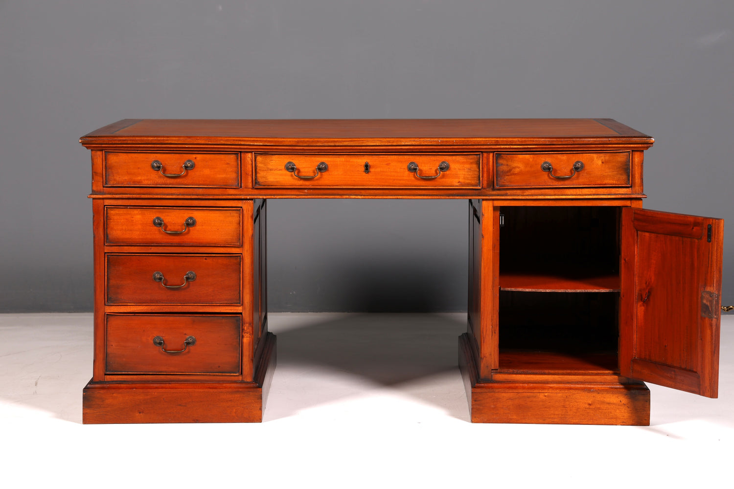 Wunderschöner Englischer Schreibtisch Mahagoni Bürotisch Antik Office Desk Partnerdesk Schreibtisch