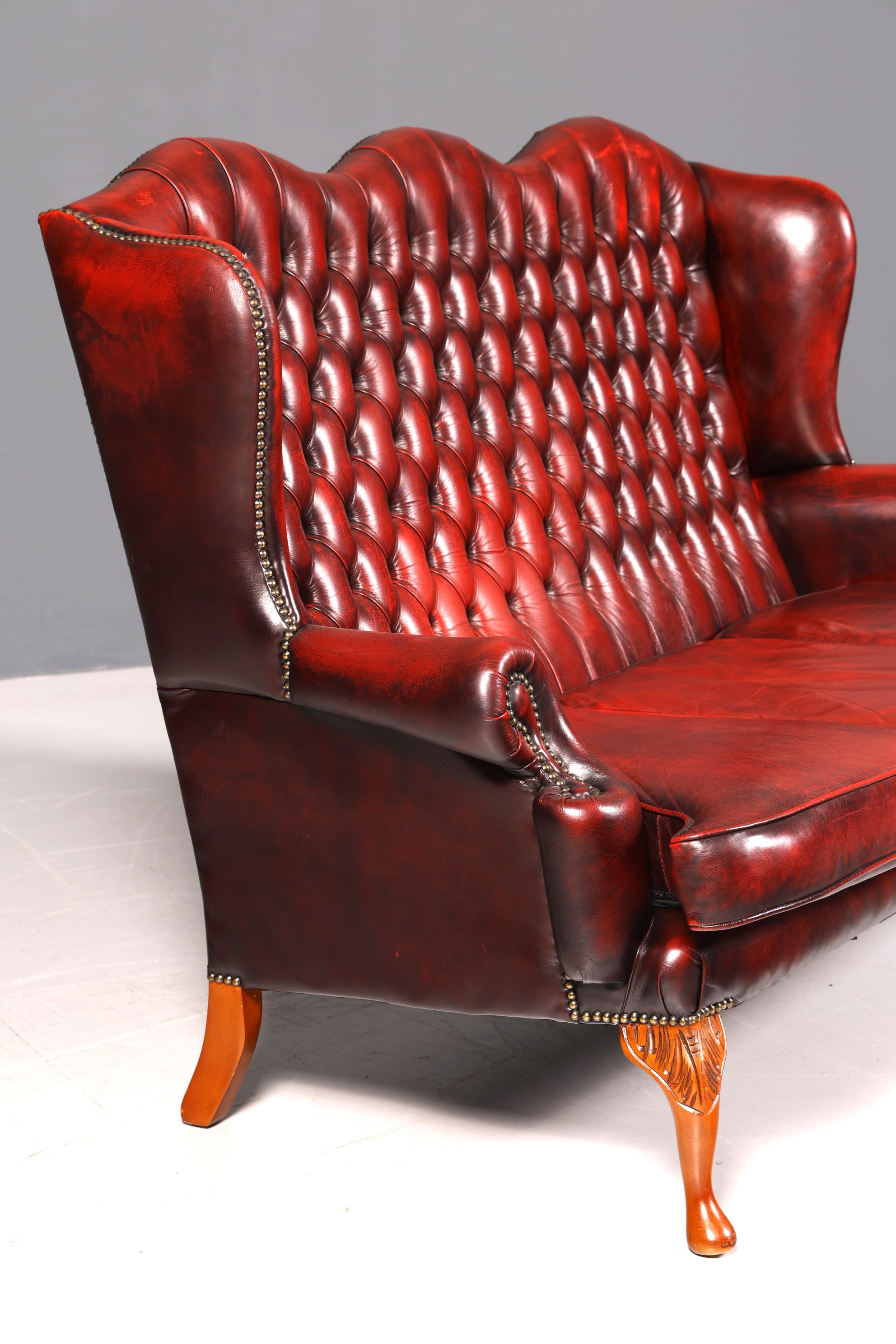 Edles Original Chesterfield Queen Anne Sofa 3er Sofa Englische Leder Couch Antik Designklassiker England UK