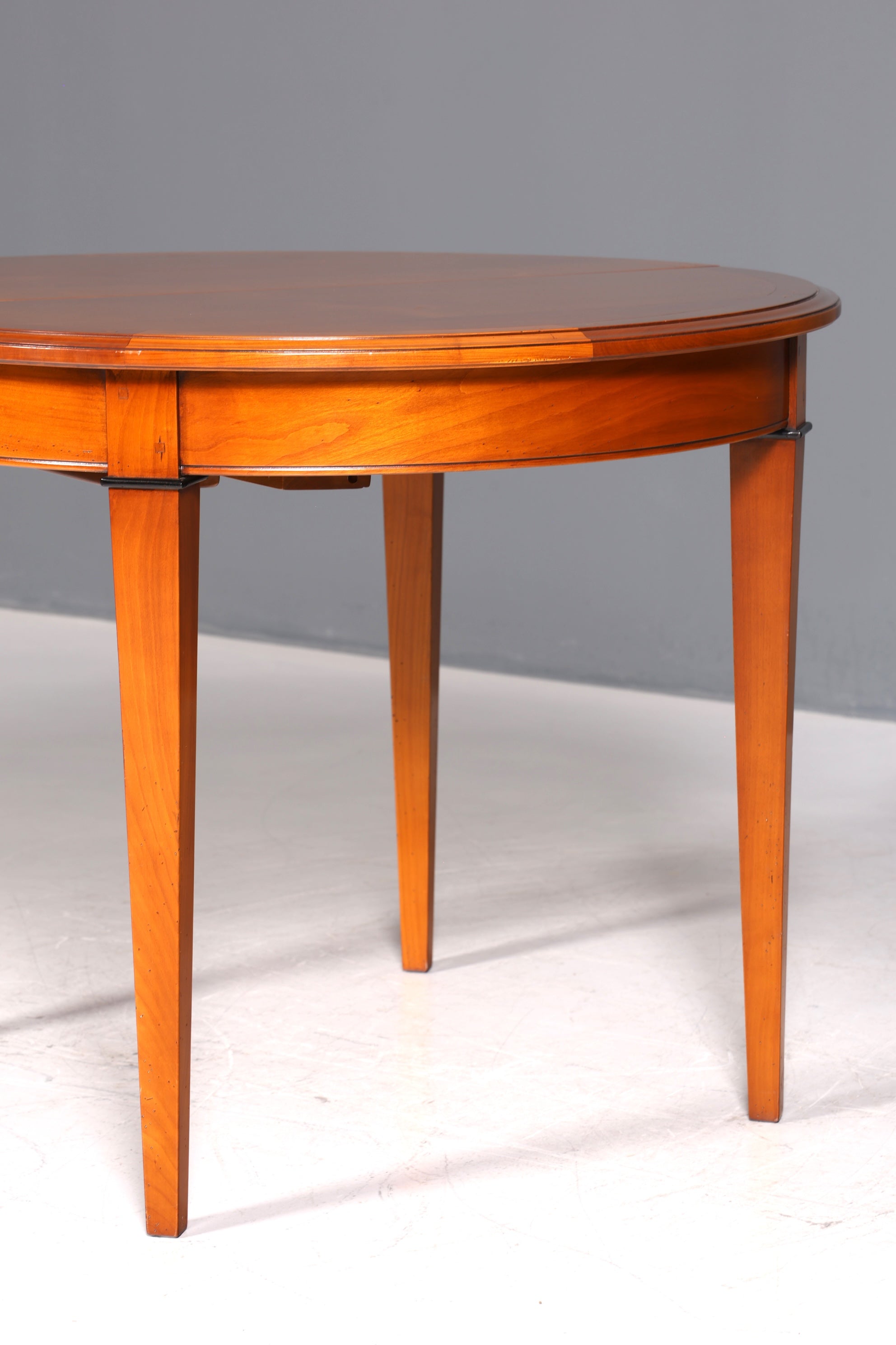 Traumhafter Original Selva Tisch Antik Stil Esstisch ausziehbarer Kirschholz Küchentisch