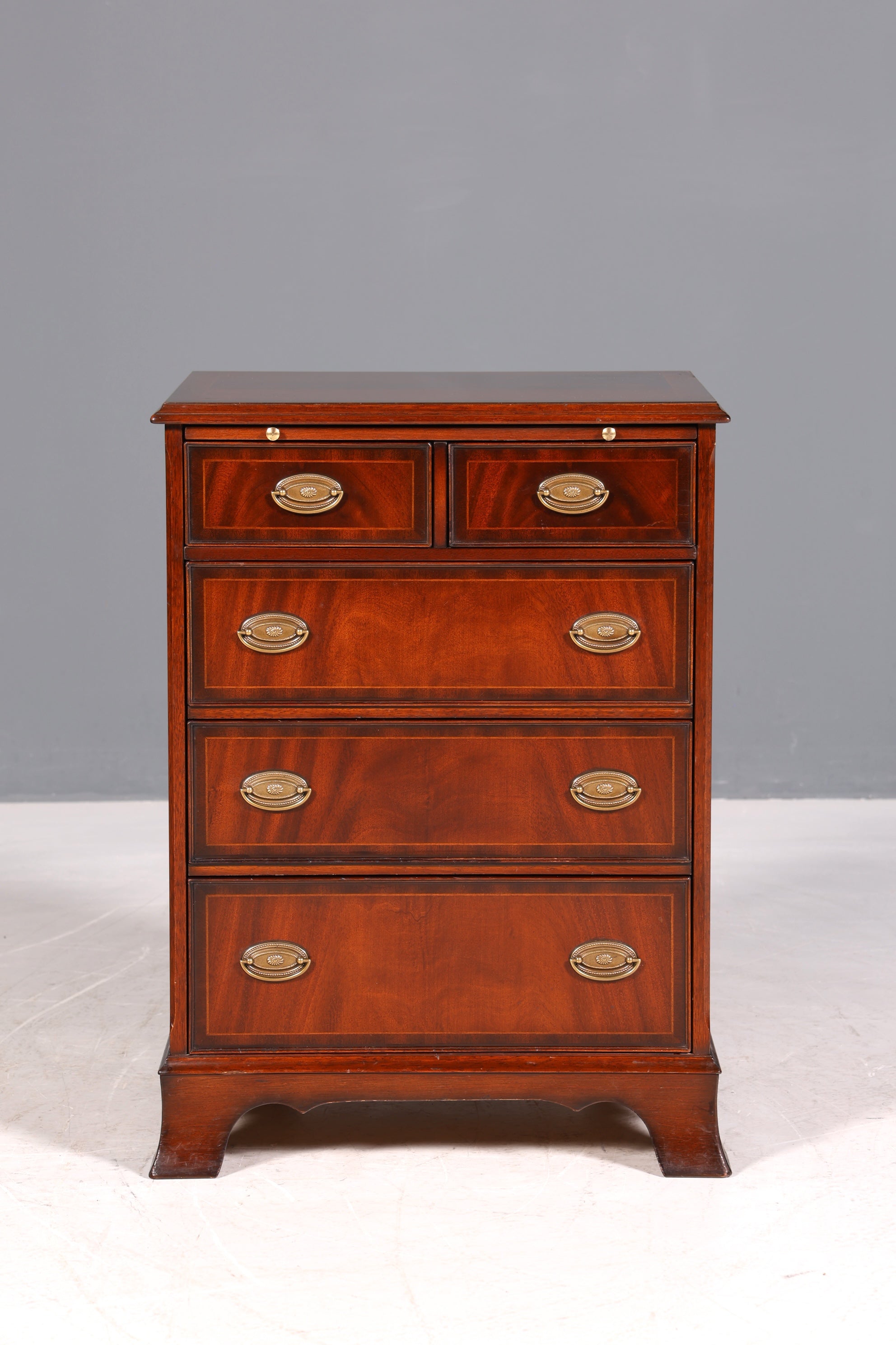 F979 Finish HELDENSE Wunderschöne Englische Kommode Holz TV Schrank Antik Sideboard