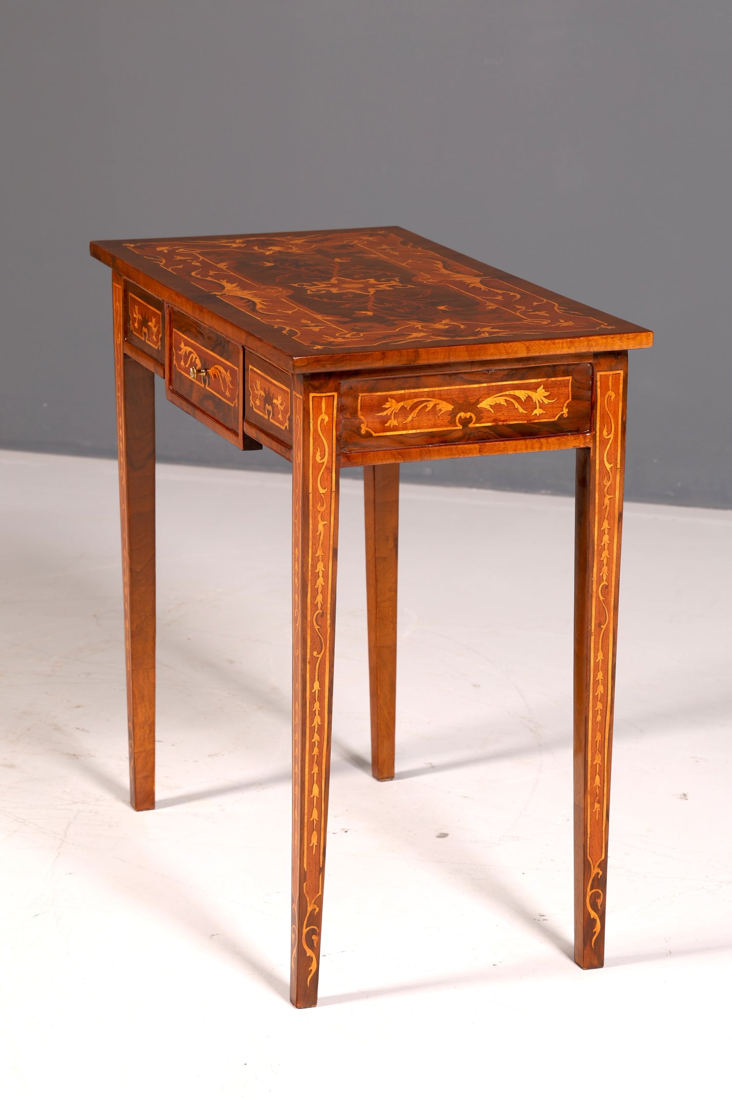Traumhafter filigraner Schreibtisch French Desk Antik Stil Bürotisch Barock Stil Office Desk Vintage