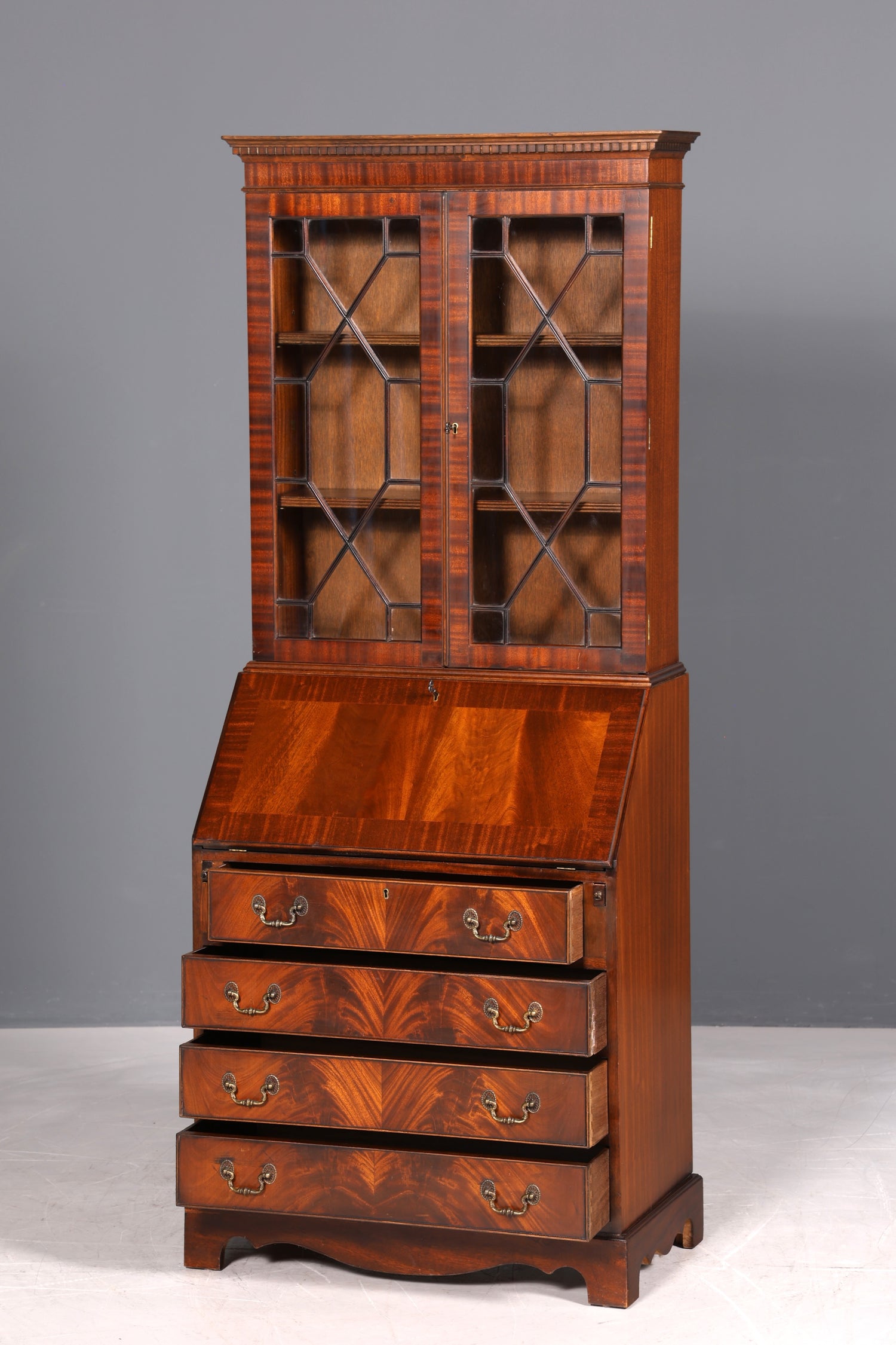 F973 Finish cm Wunderschöner Englischer Sekretär Büro Aufsatzsekretär Antik 60S Vitrinen Schrank UK