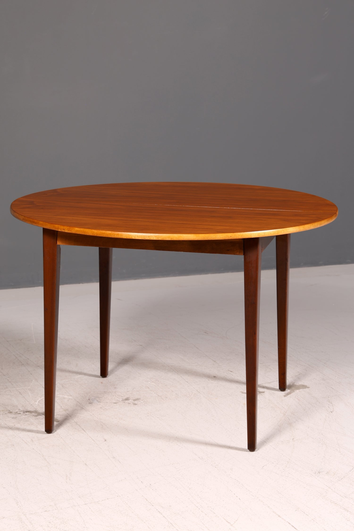 Schlichter Mid Century Esstisch ausziehbar Rund Vintage Tisch Retro Küchentisch 60s