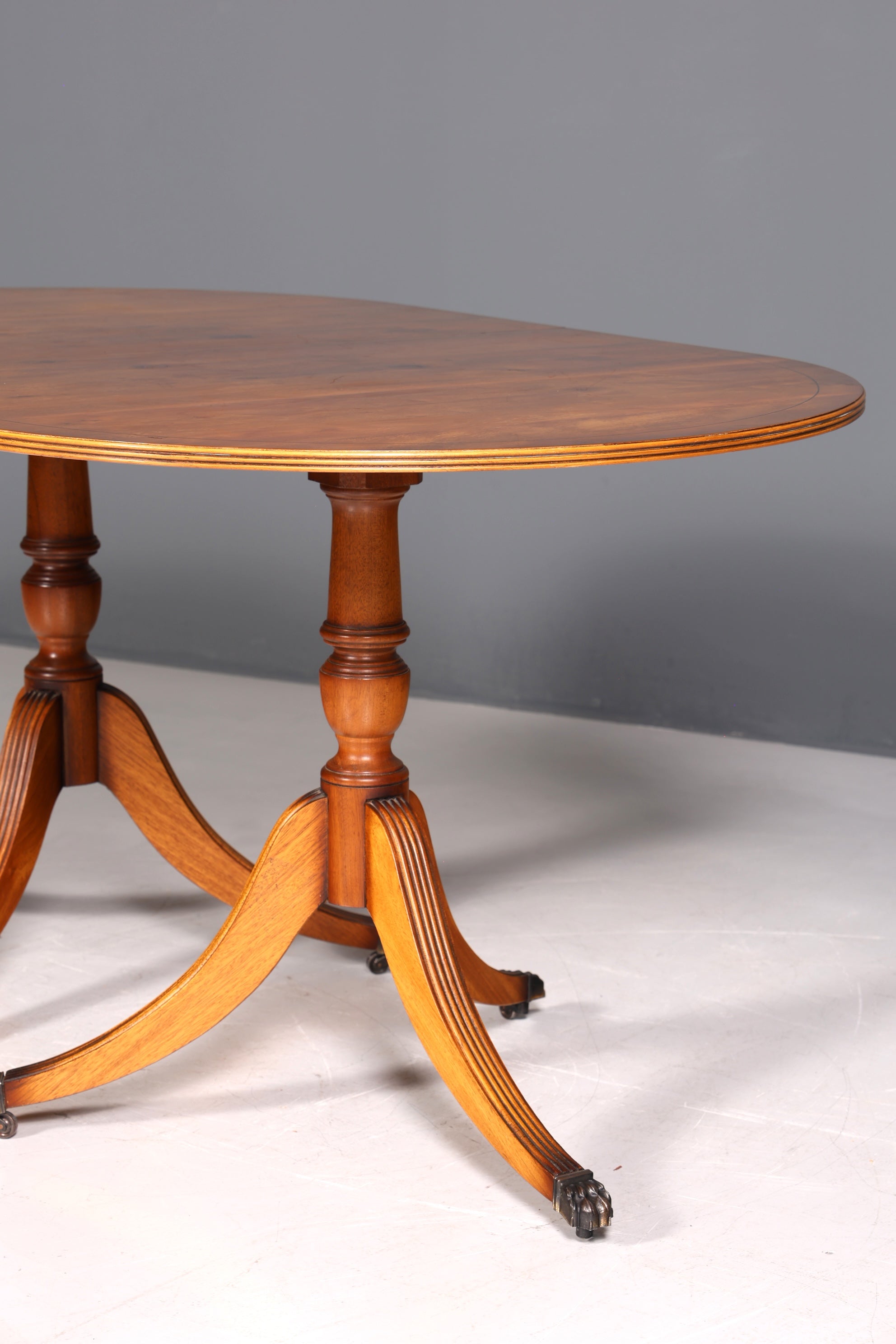 Wunderschöner Englischer Tisch ausziehbarer Esstisch Regency Stil Antik Stil 60s Küchentisch Eibe