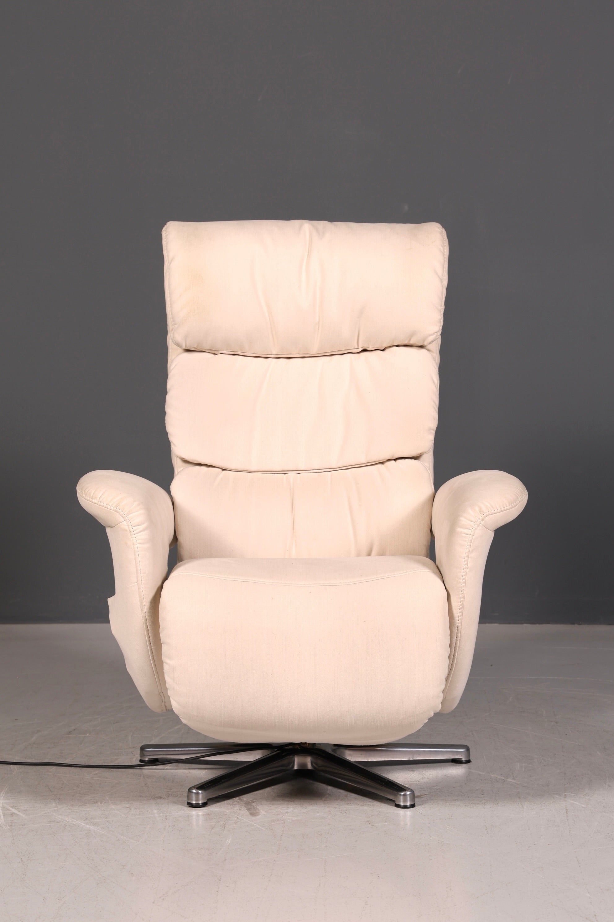 Edler Himolla Relaxsessel 7628 Easy Swing Creme Stoff Elektrisch Fernsehsessel Drehsessel Ruhesessel TV Sessel