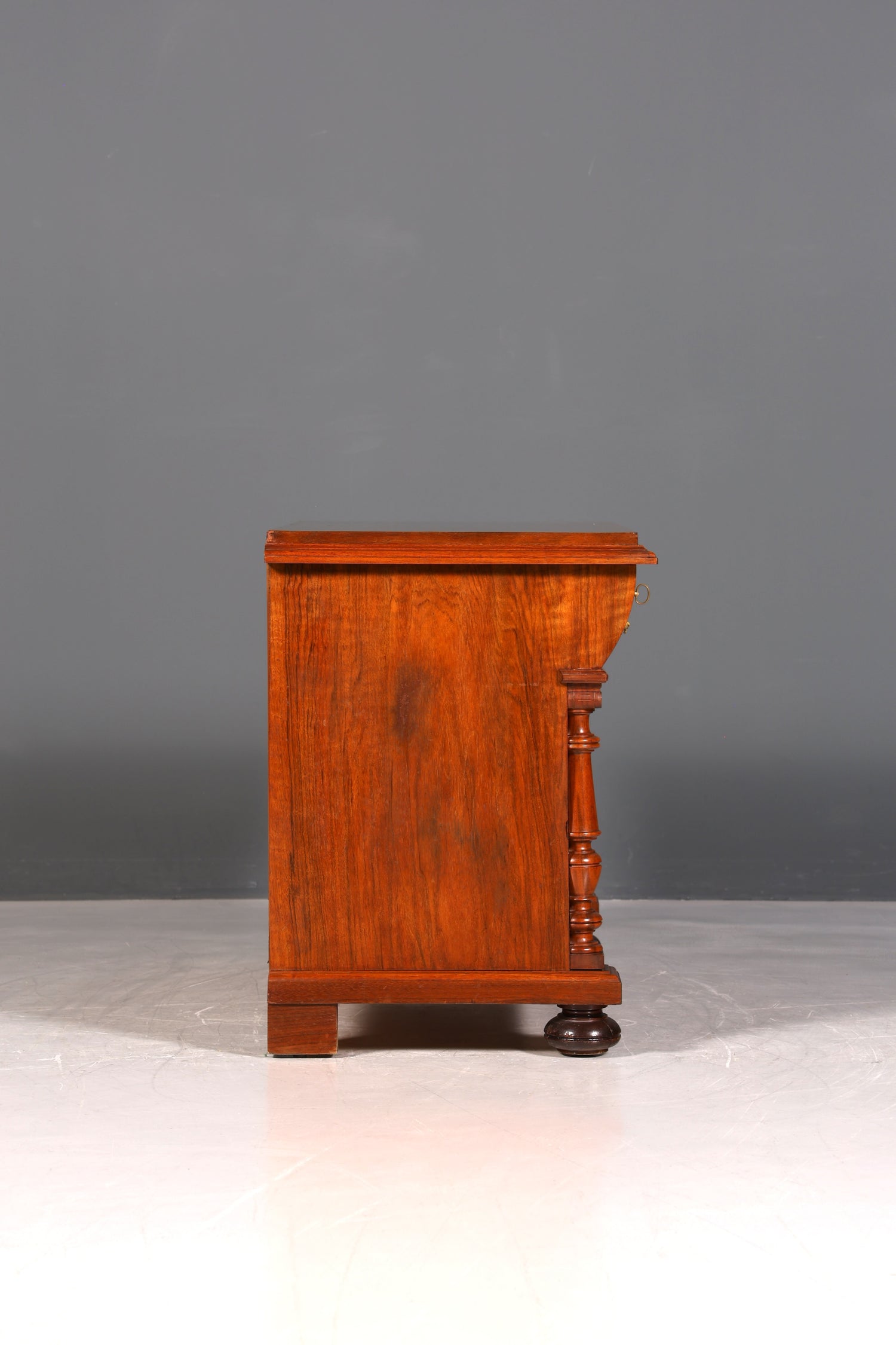 Edle Gründerzeit Kommode Louis Philippe Nussbaum Schubladen Kommode Sideboard um 1880