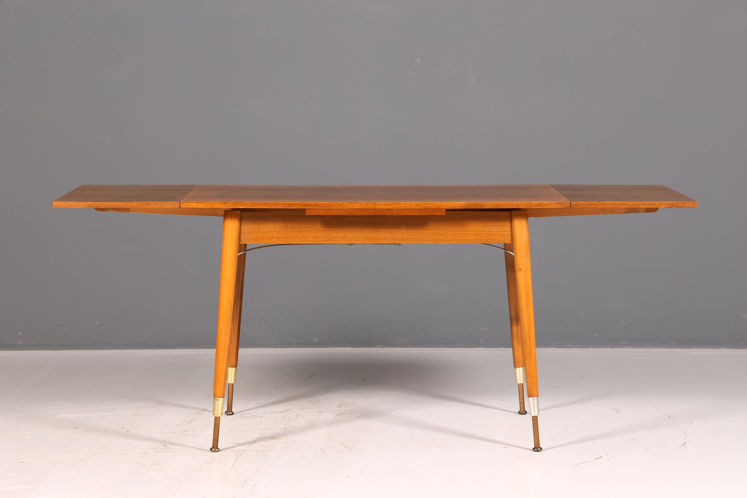 Beautiful mid-century kitchen table, vintage extendable height-adjustable dining table, 1960s wood