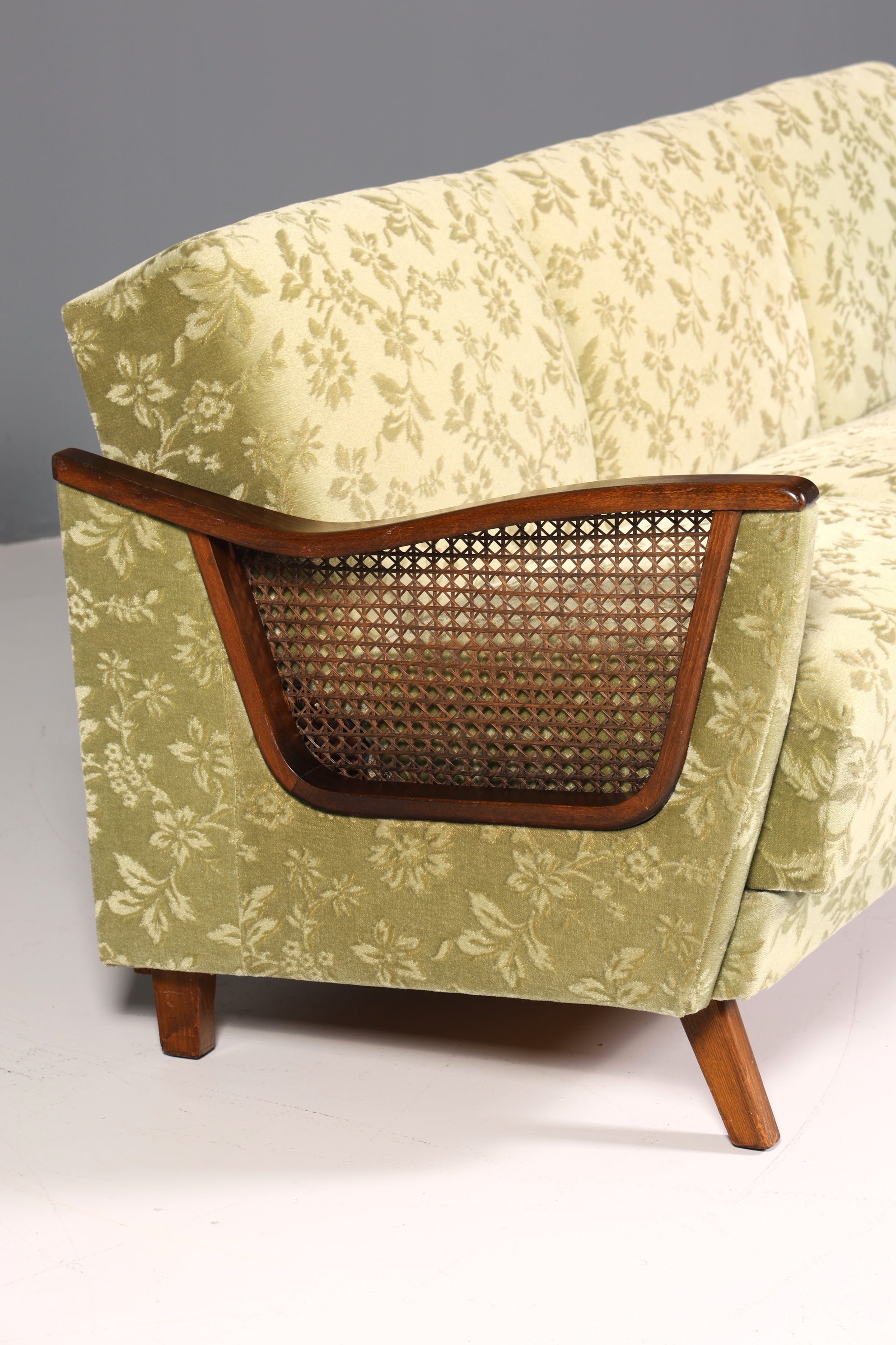 Wunderschönes Chippendale Sofa Barock Stil Wiener Geflecht Schlafsofa 3-Sitzer Couch Gästebett