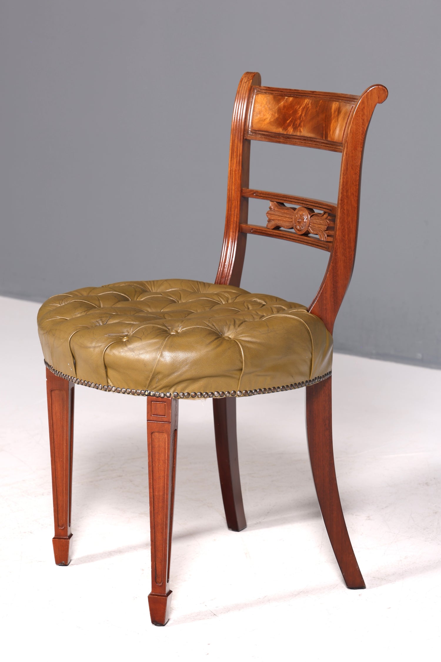 Wunderschöner Chesterfield Stuhl Anno Dom Sekretär Stuhl Englisch echt Leder Küchenstuhl 3 von 4