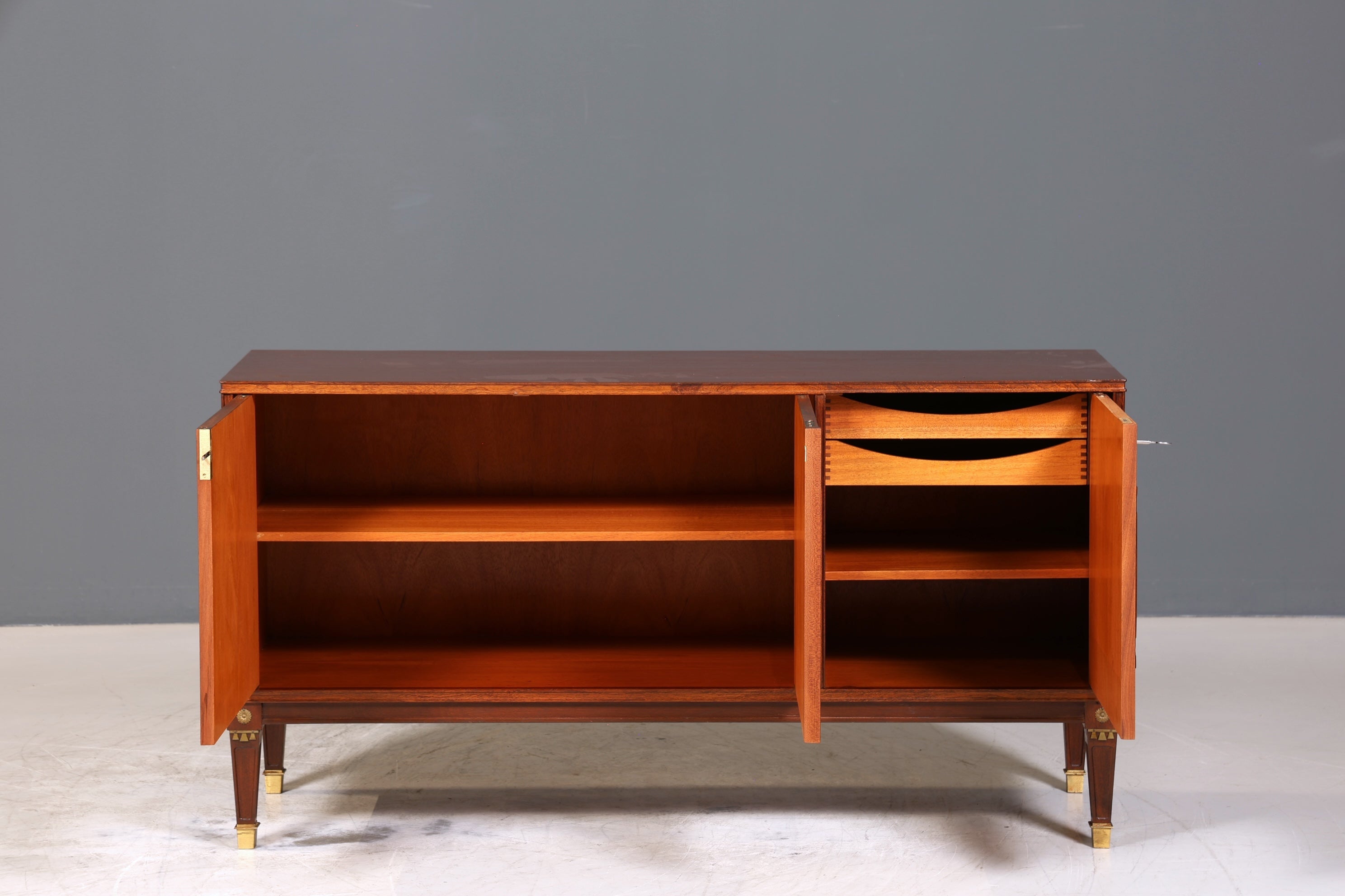 Wunderschönes Englisches Sideboard Mahagoni Schrank Antik 60s Buffetschrank TV Sideboard