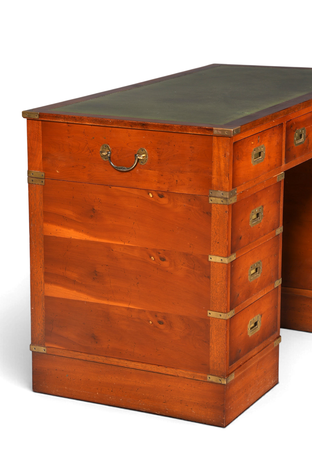 Hauptstadt Möblerei englischer Military Chest Schreibtisch aus Massivholz mit grüner Lederauflage und Messingbeschlägen