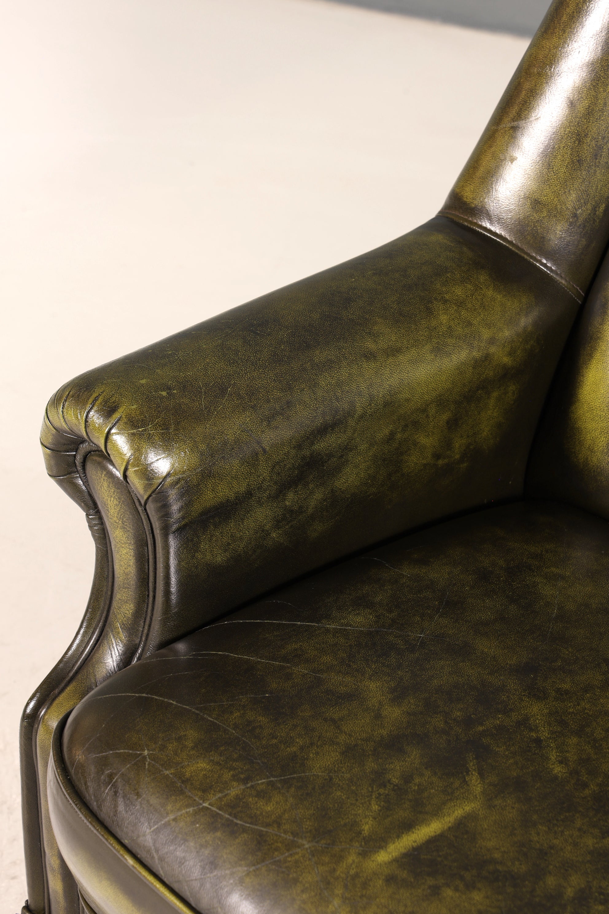 Wunderschönes Original Chesterfield 2er Sofa Englisch Leder 2- Sitzer Couch