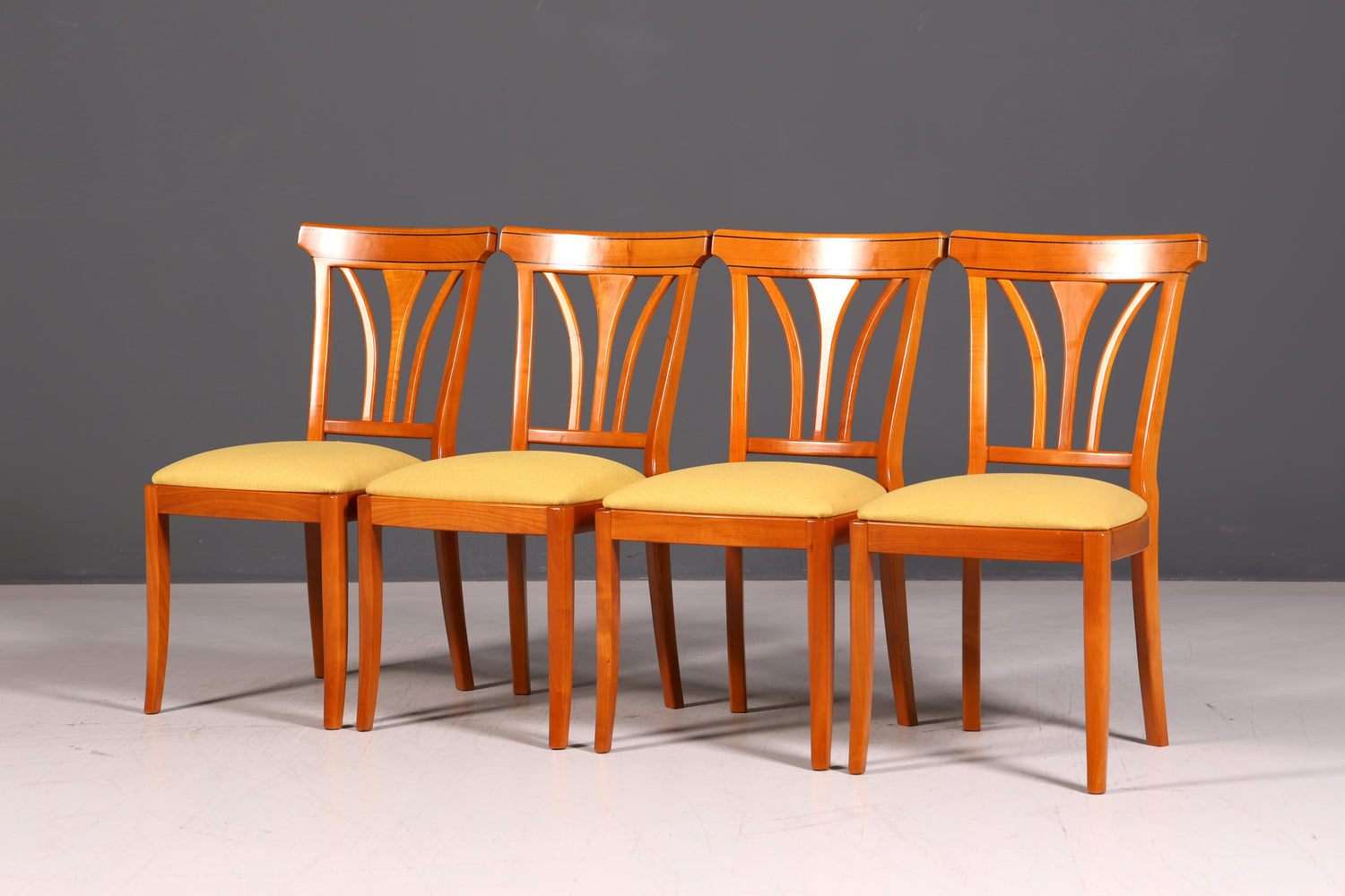 Edles Selva Stühle Set 4x Kirschholz Esszimmerstühle Küchenstühle Antik Stil Stuhlset