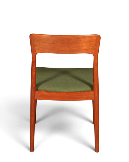 Dänischer Mid Century Esszimmerstuhl Teakholz Henning Kjærnulf Korup Stolefabrik 60er
