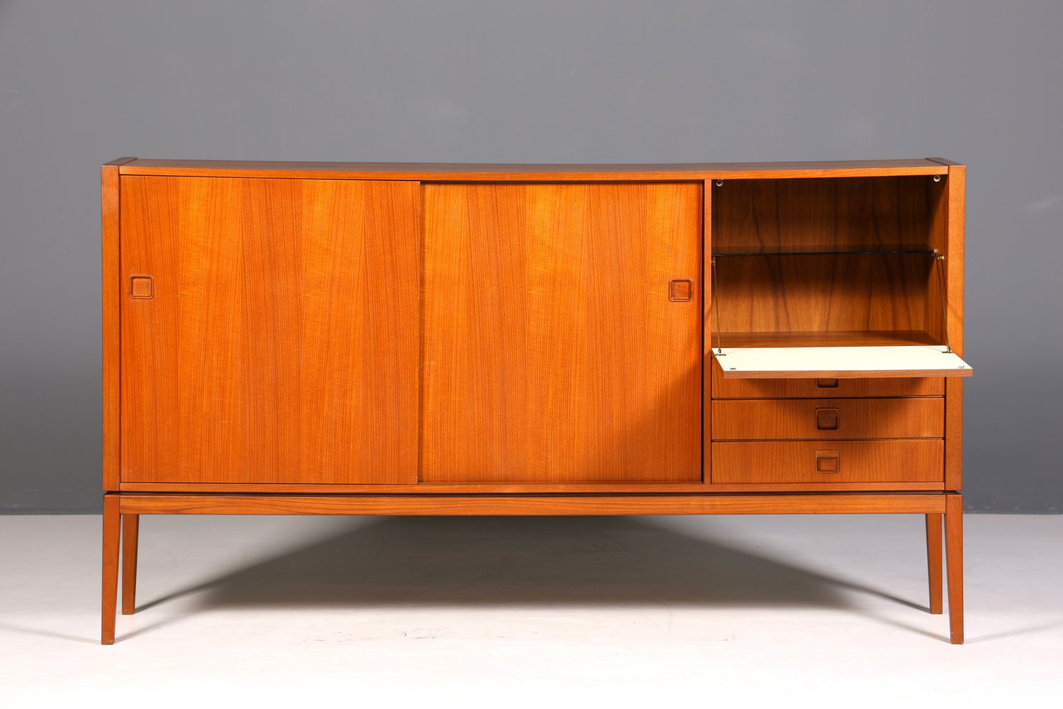 Wunderschönes Mid Century Highboard Teak Holz Schrank Danish Design Büro Kommode 60s