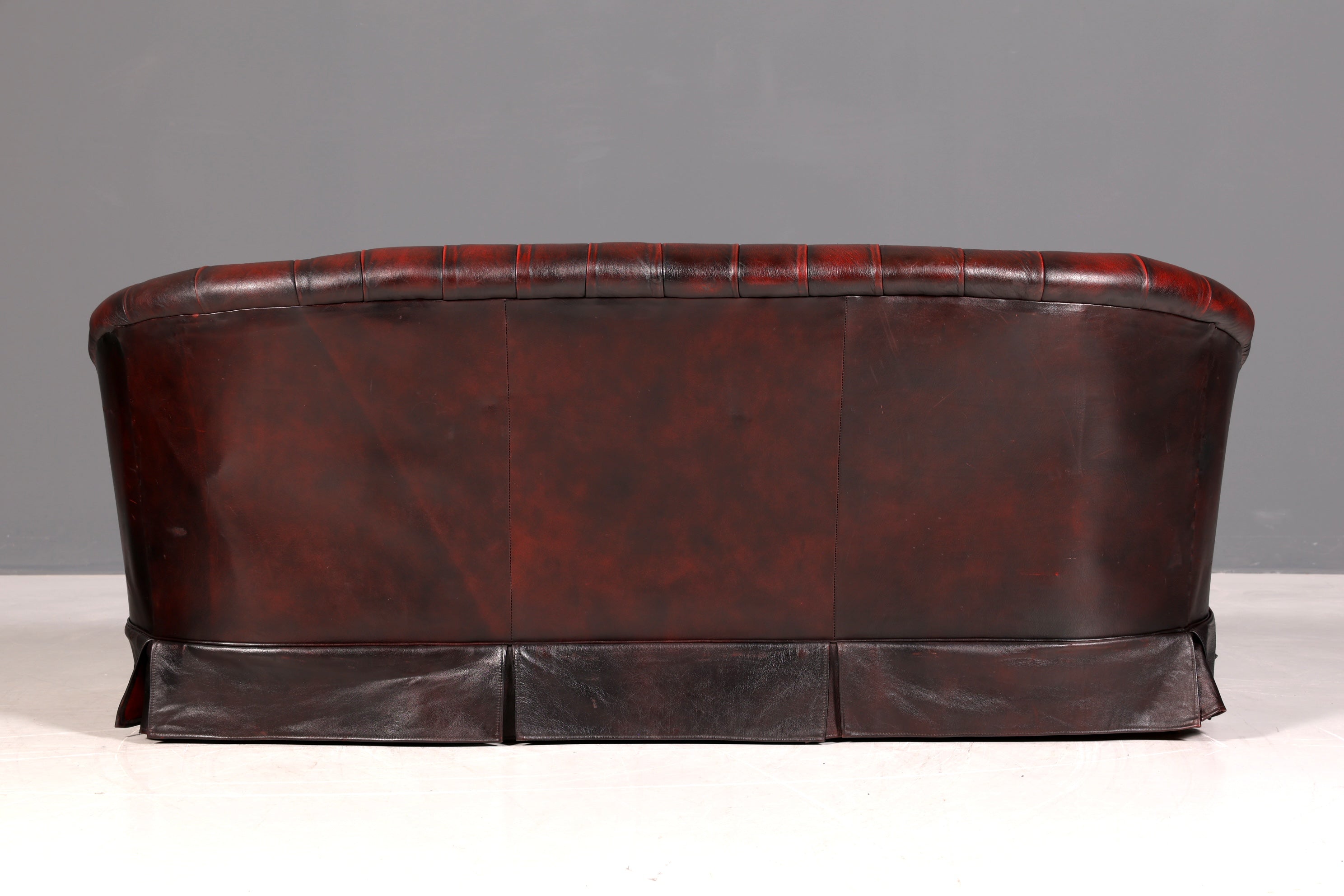 G421 Finish Wunderschönes Original Chesterfield Sofa 3- Sitzer echt Leder Oxblood Couch Englisch (Kopie)