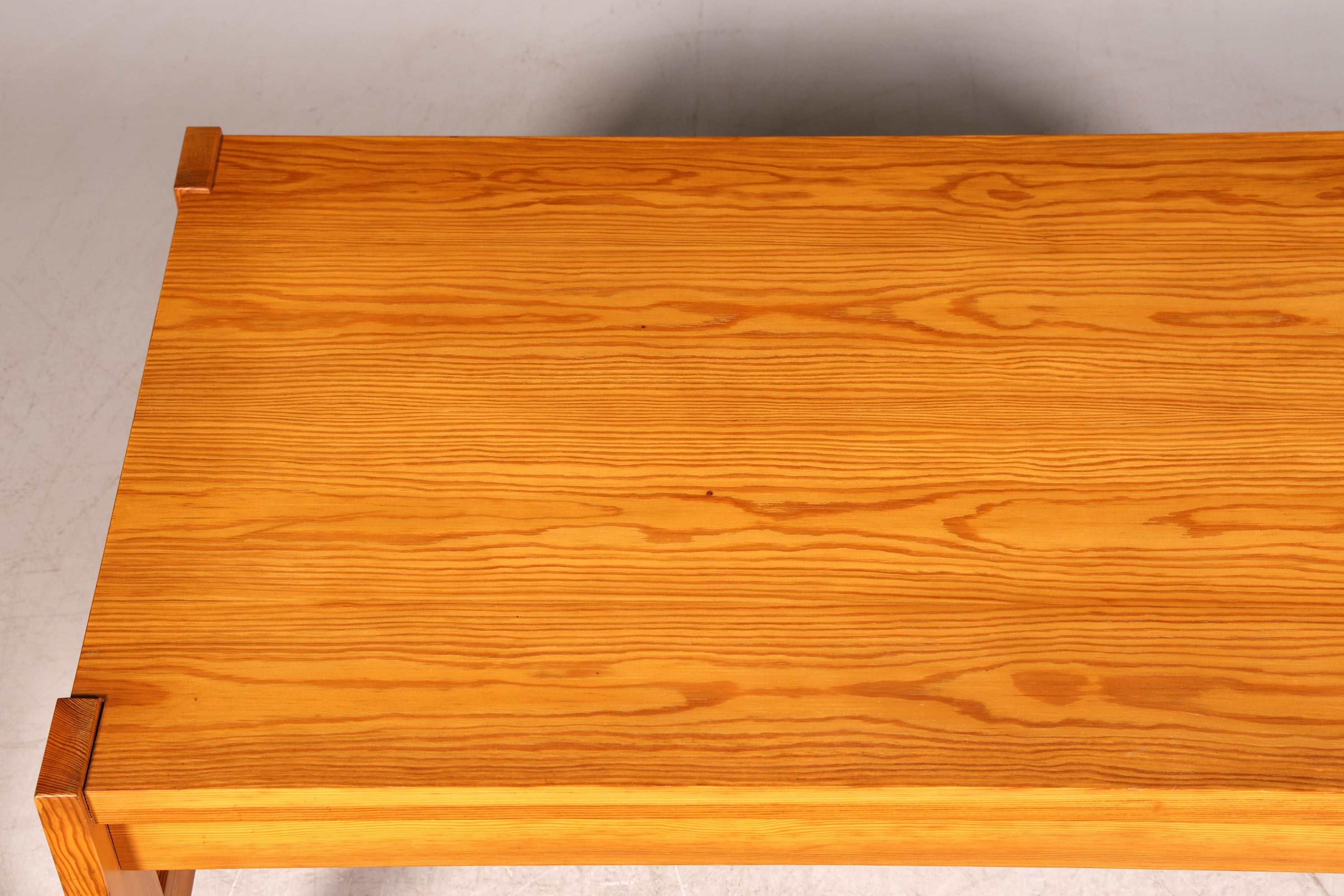 G511 Finish Wunderschöner Mid Century Couchtisch Retro Ablagetisch Vintage Coffee Table 70er Jahre Wohnzimmertisch (Kopie)