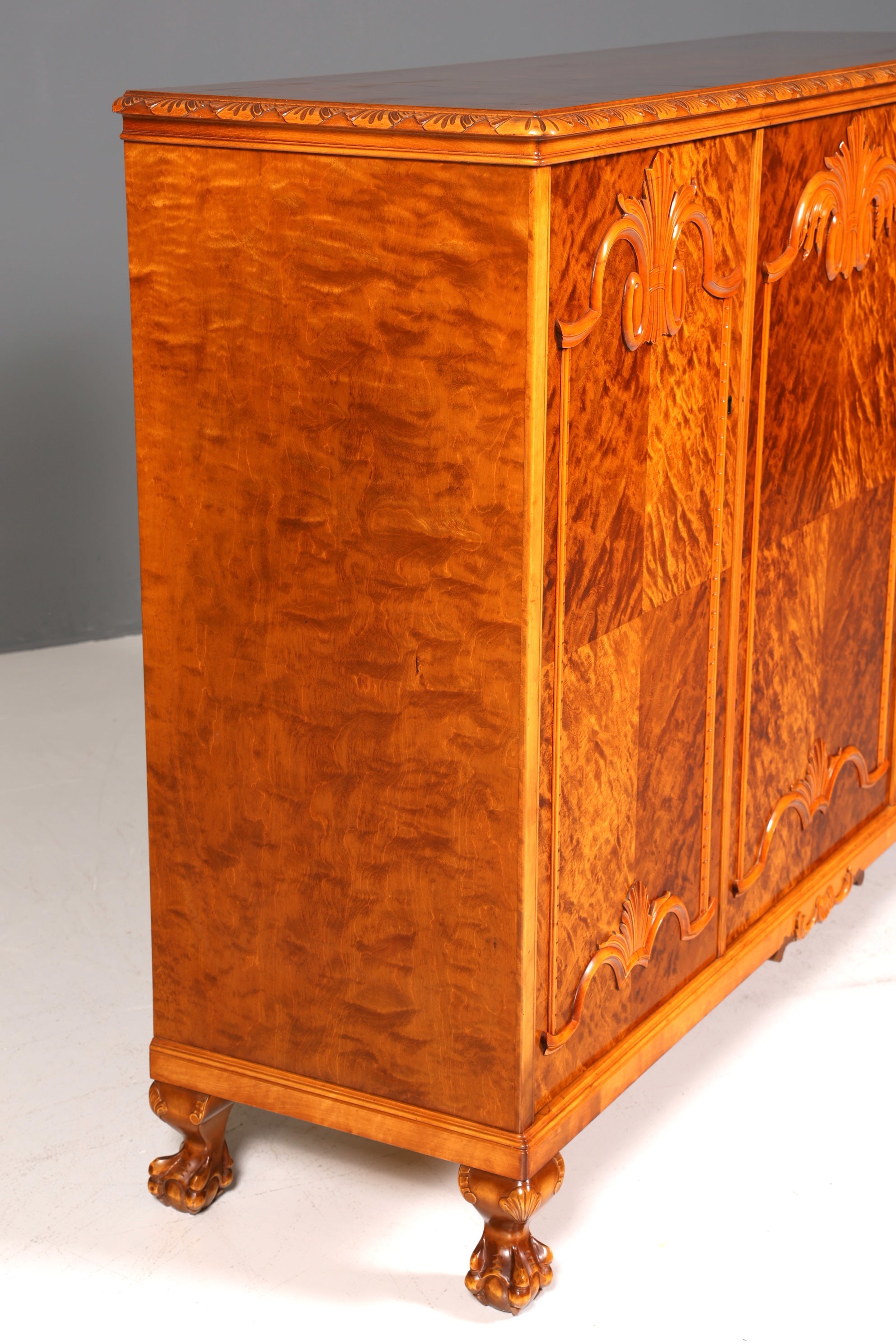 Traumhaftes Chippendale Schrank Barock Stil Highboard Antik 50s 60s Kommode