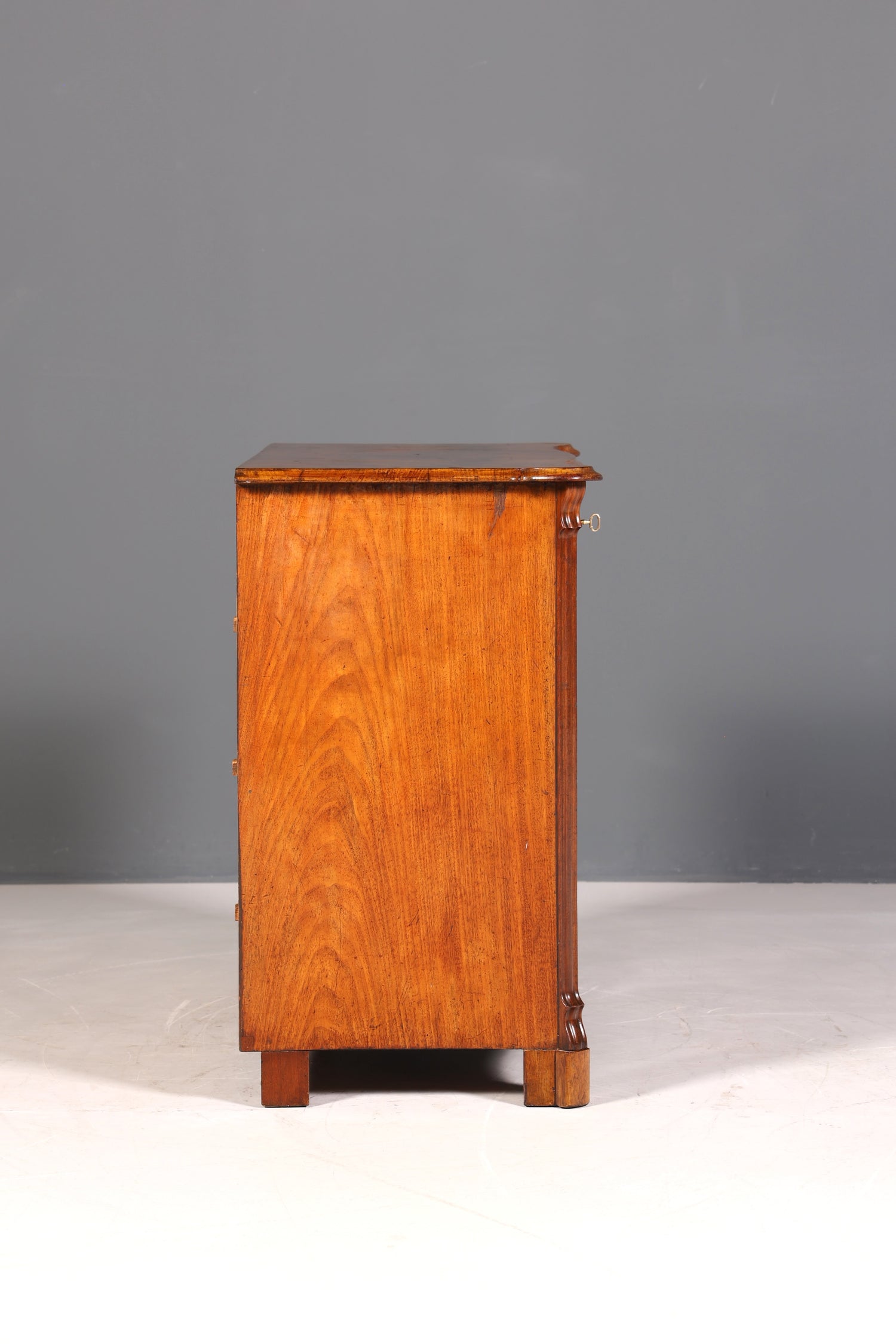 Stilvolle Louis Philippe Kommode Nussbaum Gründerzeit Schubladenkommode um 1890