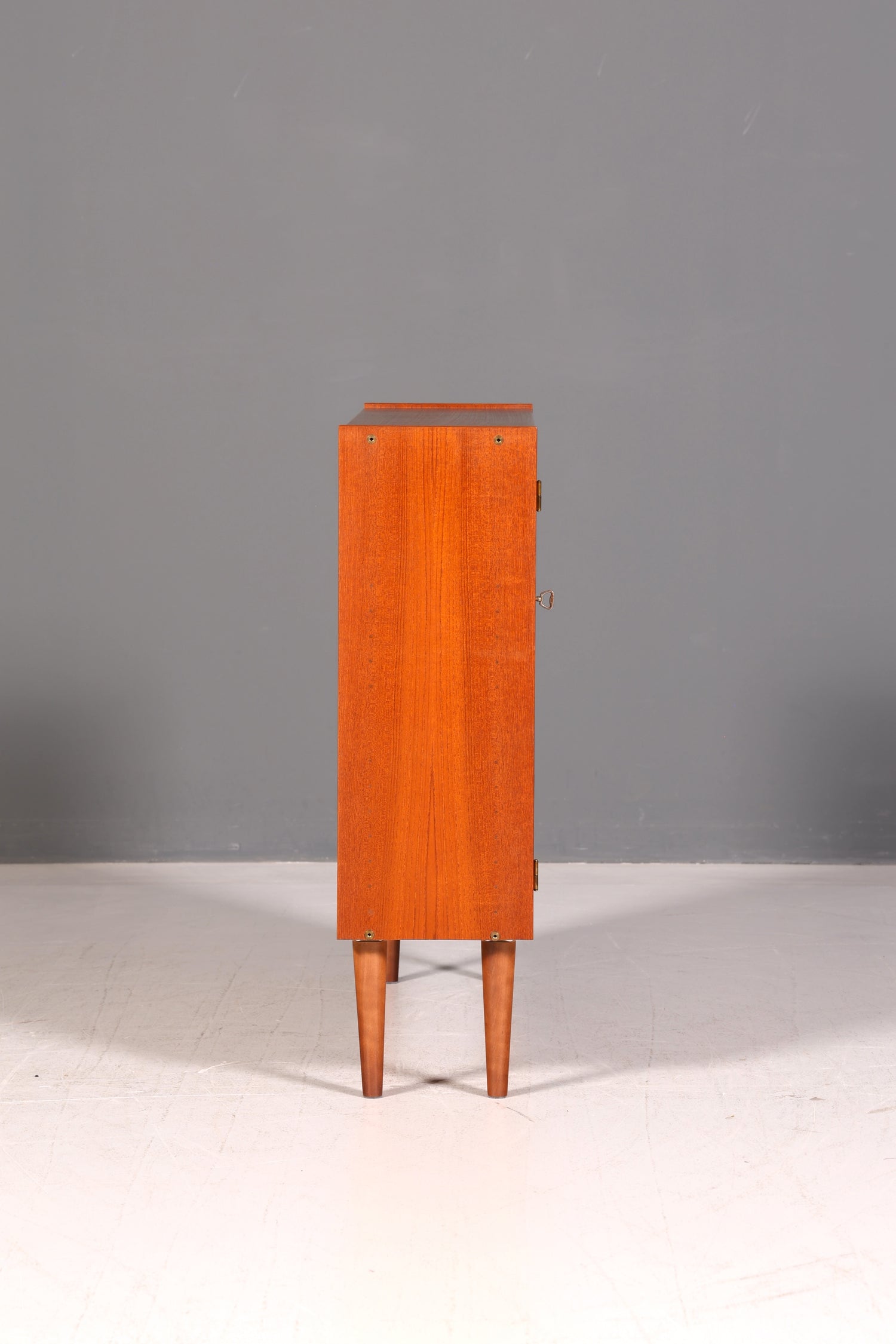 Wunderschöner Mid Century Schrank Teak Danish Design Highboard Vertiko Wäscheschrank Aktenschrank Vintage Retro 60er