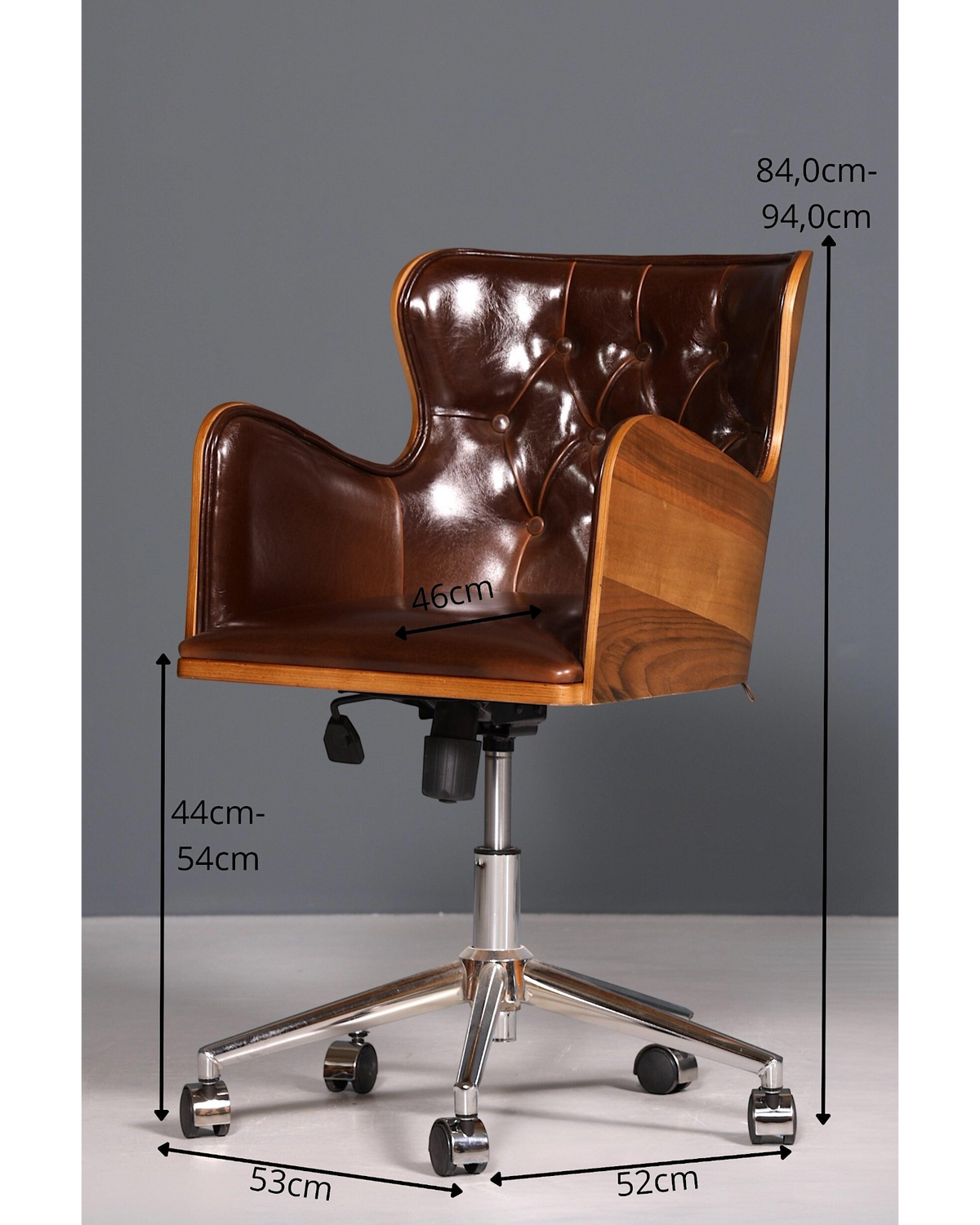 Chesterfield Büro Armlehnstuhl "Leon-Office" Nussbaum braun