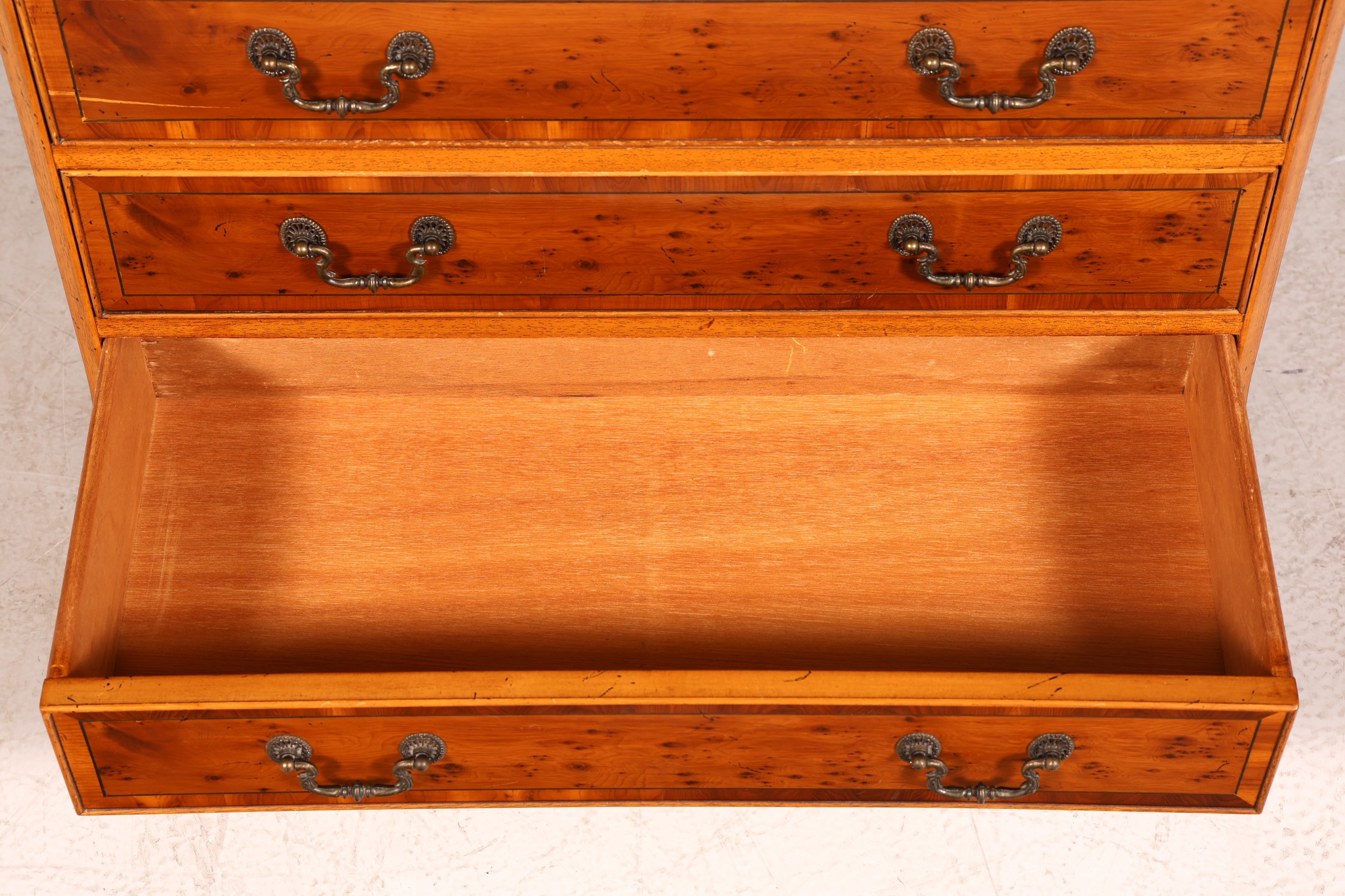 G021 Finish cm Wunderschöne Englische Kommode Holz TV Schrank Antik Sideboard