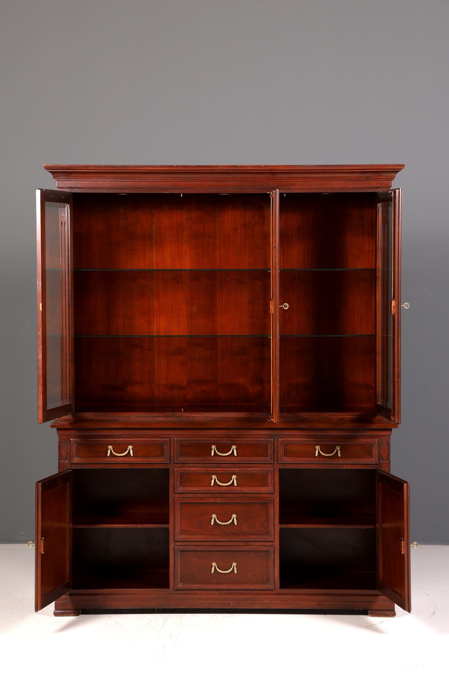 Beautiful original Selva display cabinet, Villa Borghese, antique style, solid wood, buffet cabinet, bookcase