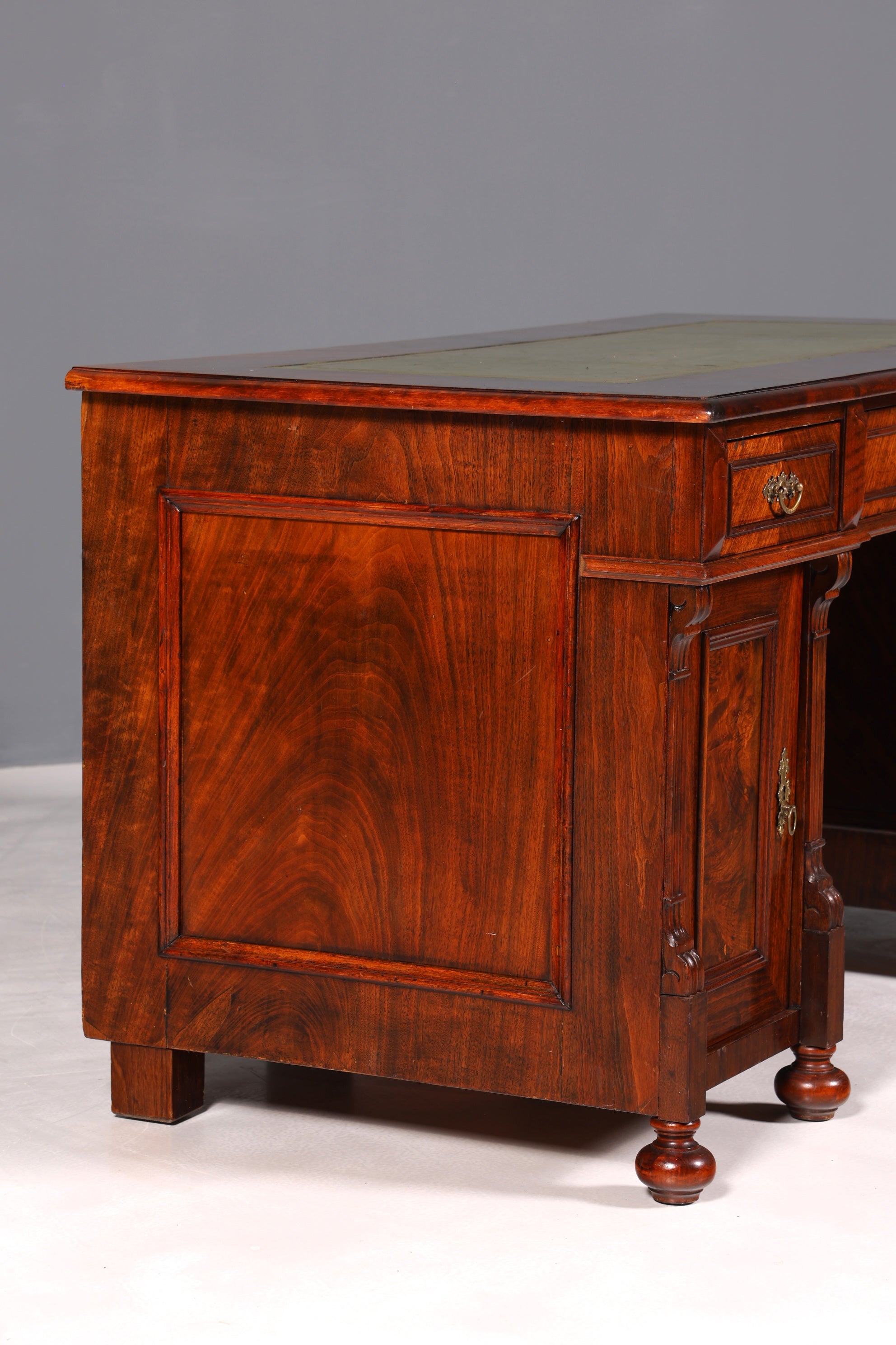 F896 Finish cm Traumhafter Gründerzeit Schreibtisch Jugendstil Bürotisch echt Holz Antik Desk Tatzen Löwenfüße