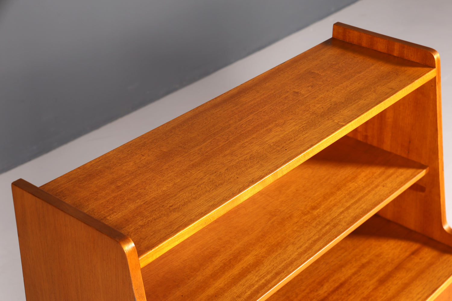 Wunderschönes Mid Century Regal Vintage Kommode Danish Design Highboard Bücherregal Holz Schrank