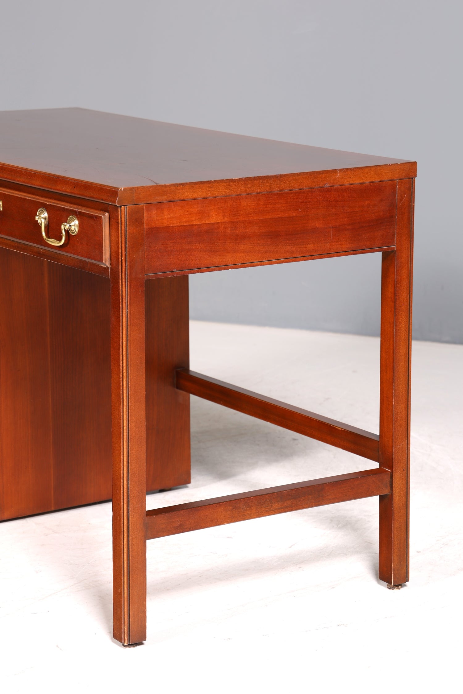 Wunderschöner Original Drexel Heritage Schreibtisch Antik Stil Bürotisch Office Table USA 1 von 2