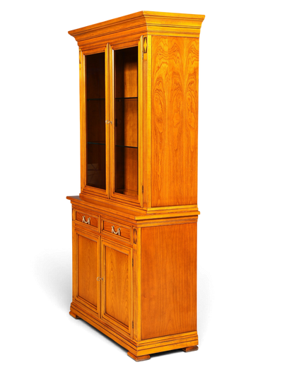 Hauptstadt Möblerei Selva Villa Borghese Vitrine aus massivem Holz mit Glasfront und Innenbeleuchtung im Antik-Stil