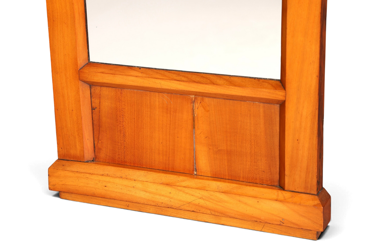 Hauptstadt Möblerei antiker Biedermeier Wandspiegel aus massivem Kirschholz mit eleganter Holzmaserung